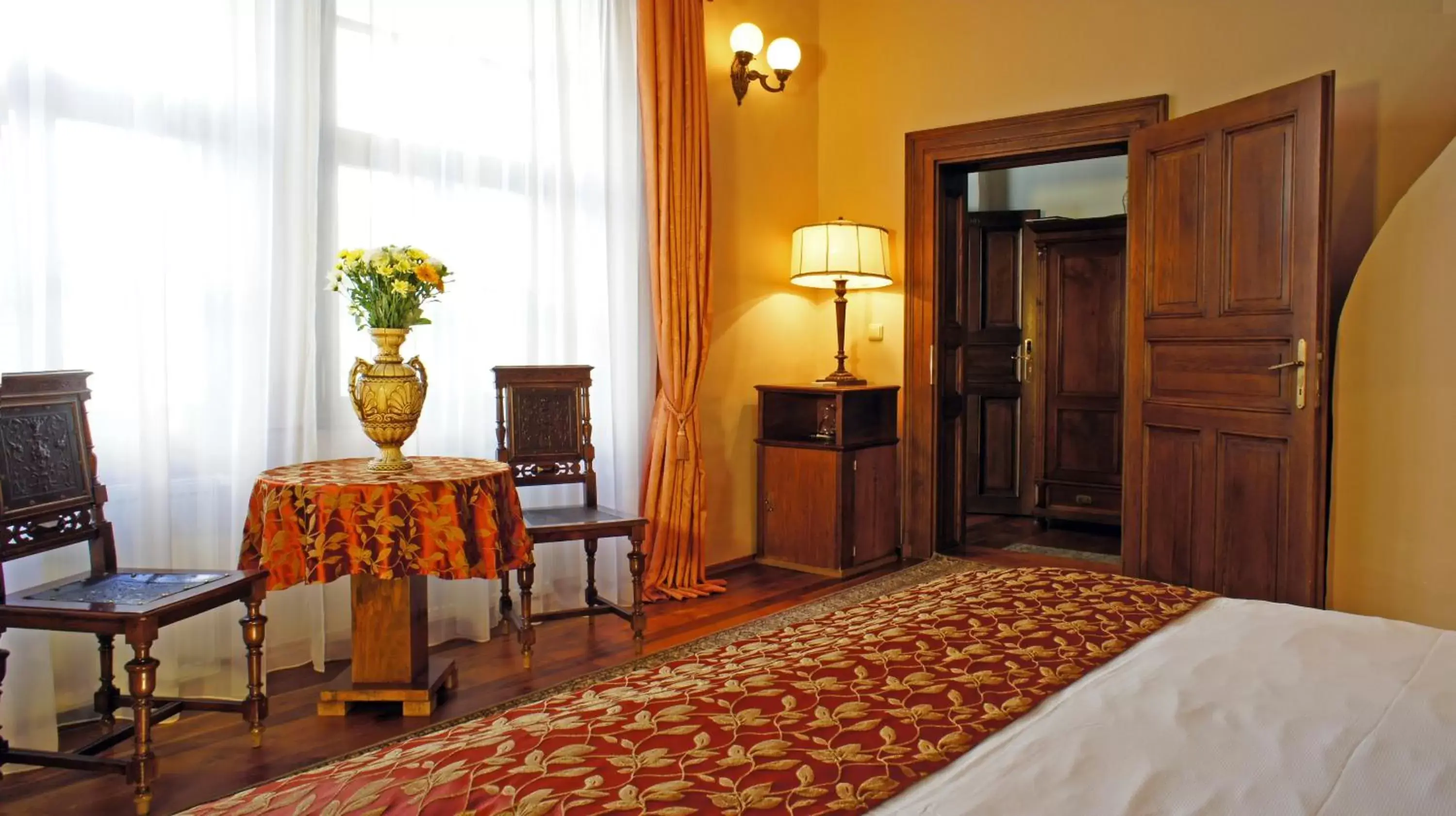 Photo of the whole room, Bed in Grand Hotel Praha