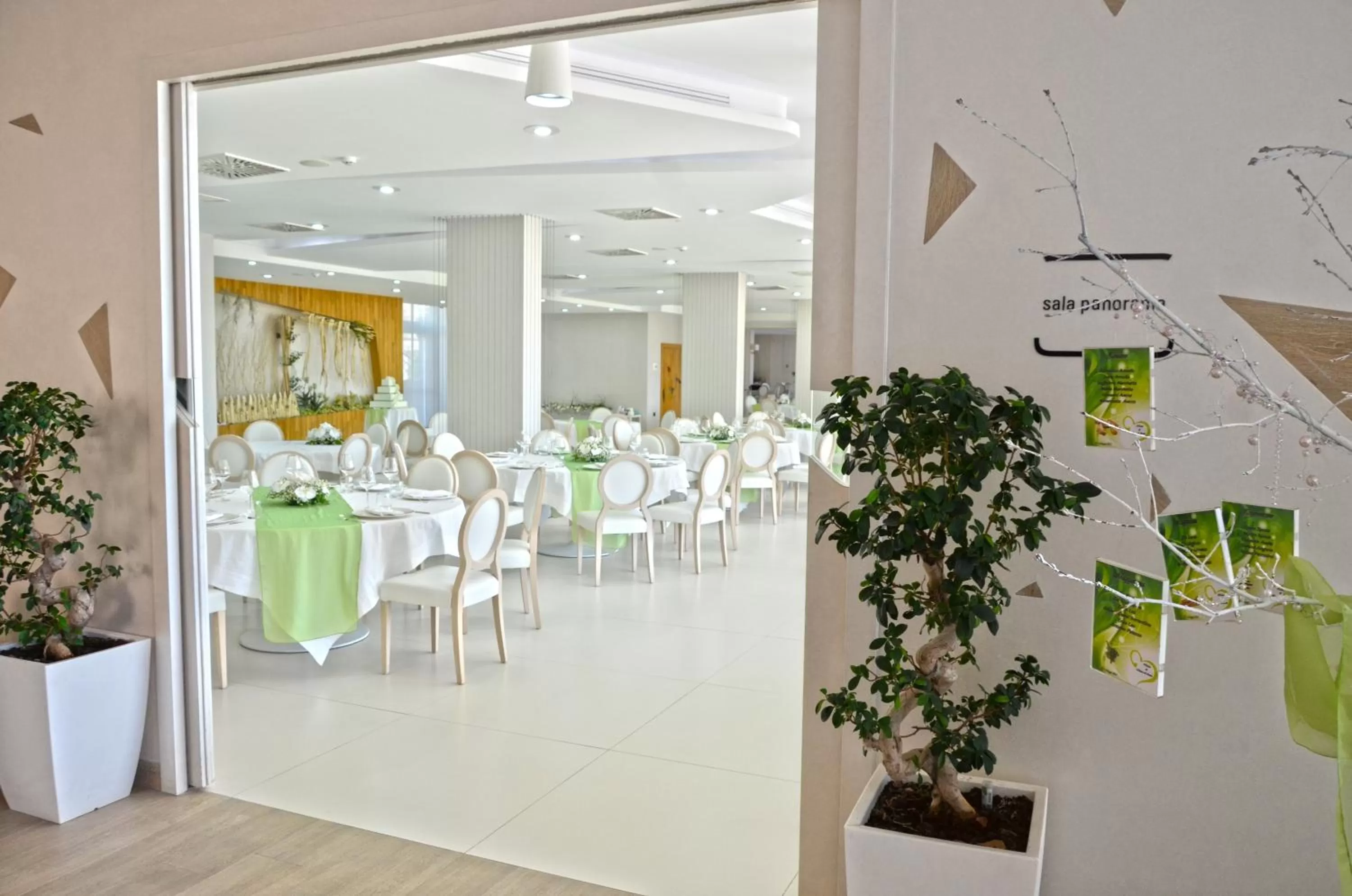 Restaurant/places to eat in Vea Resort Hotel