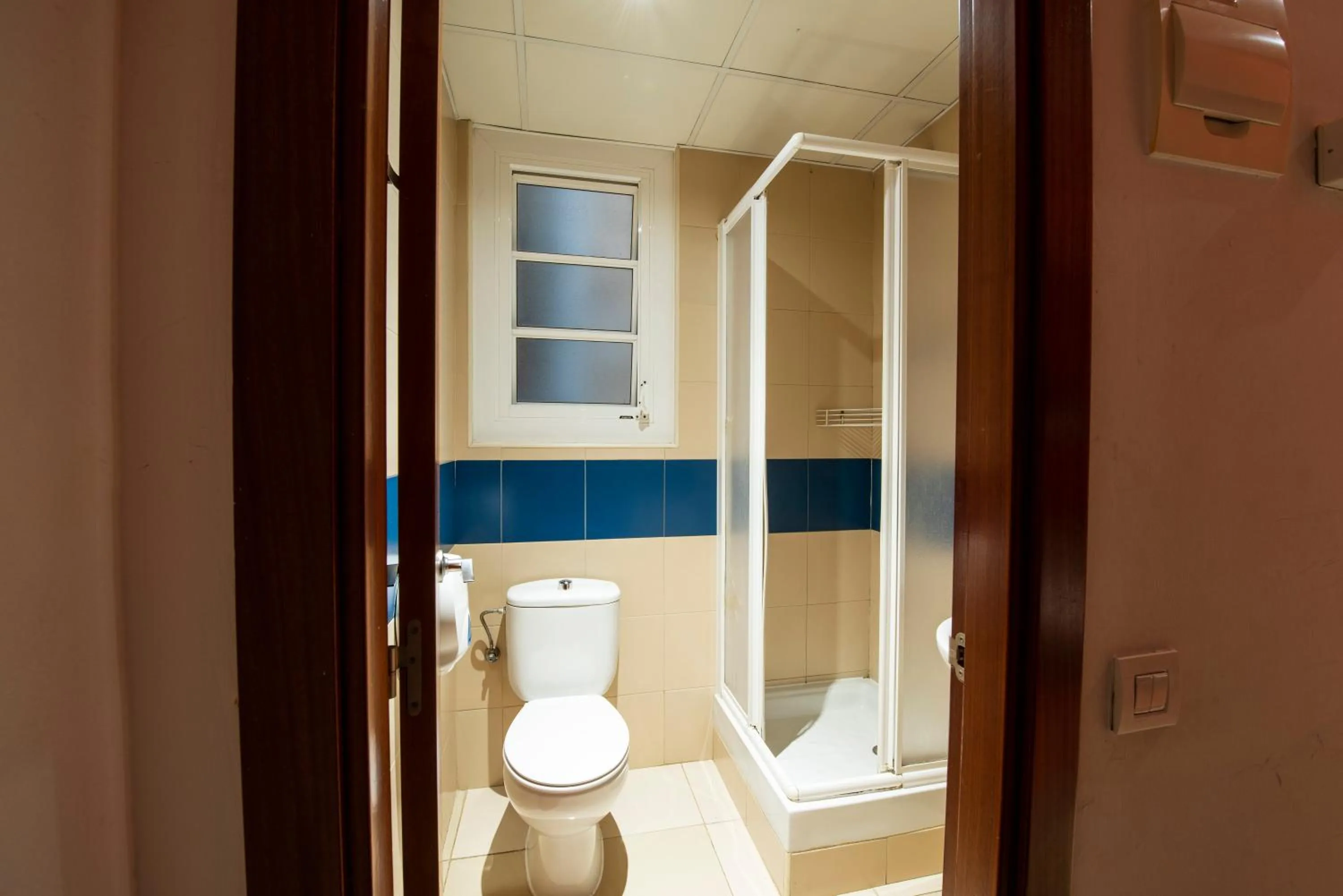 Bathroom in Safestay Barcelona Passeig de Gràcia