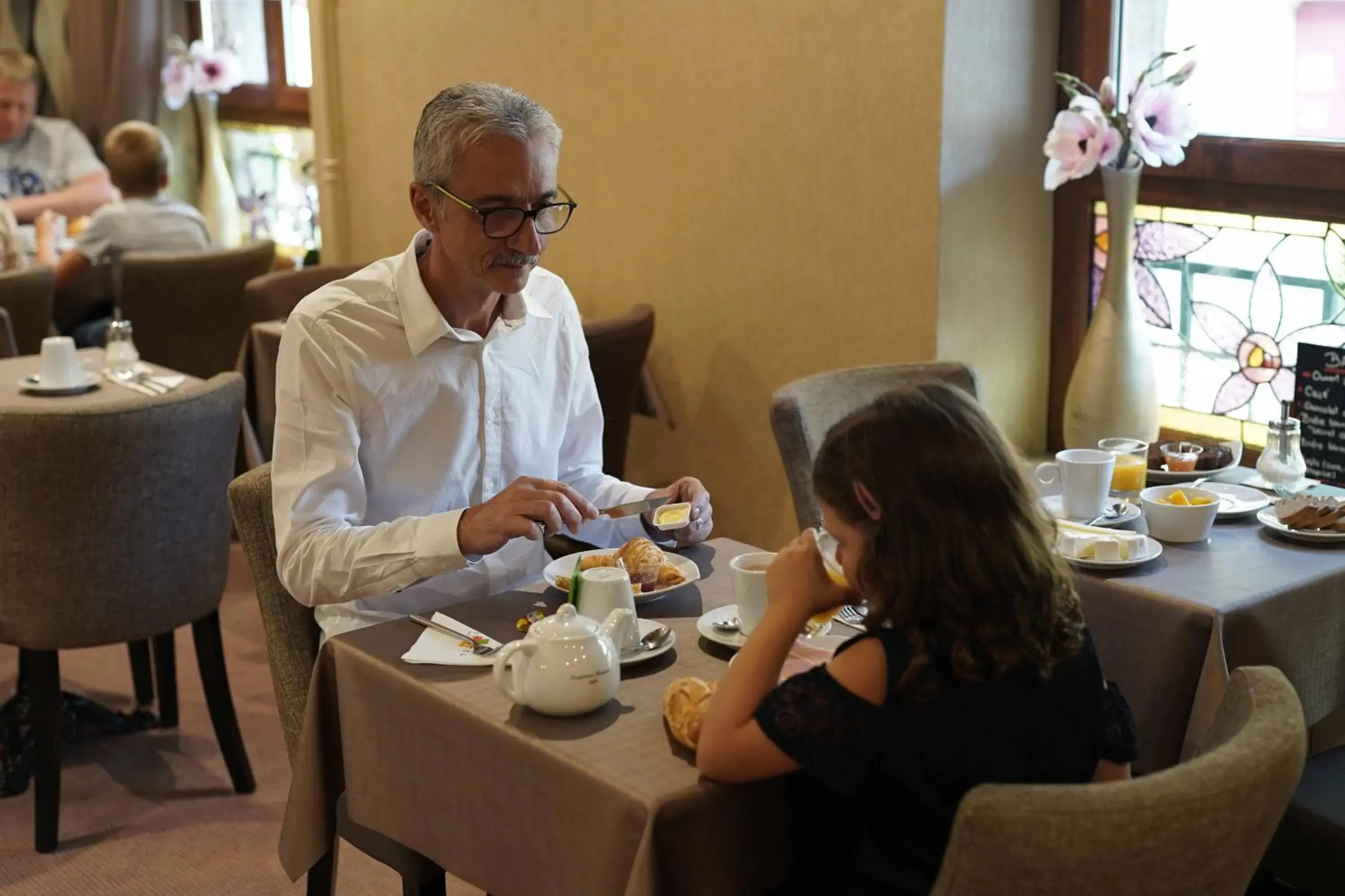 Buffet breakfast, Restaurant/Places to Eat in Cit'Hotel La Résidence