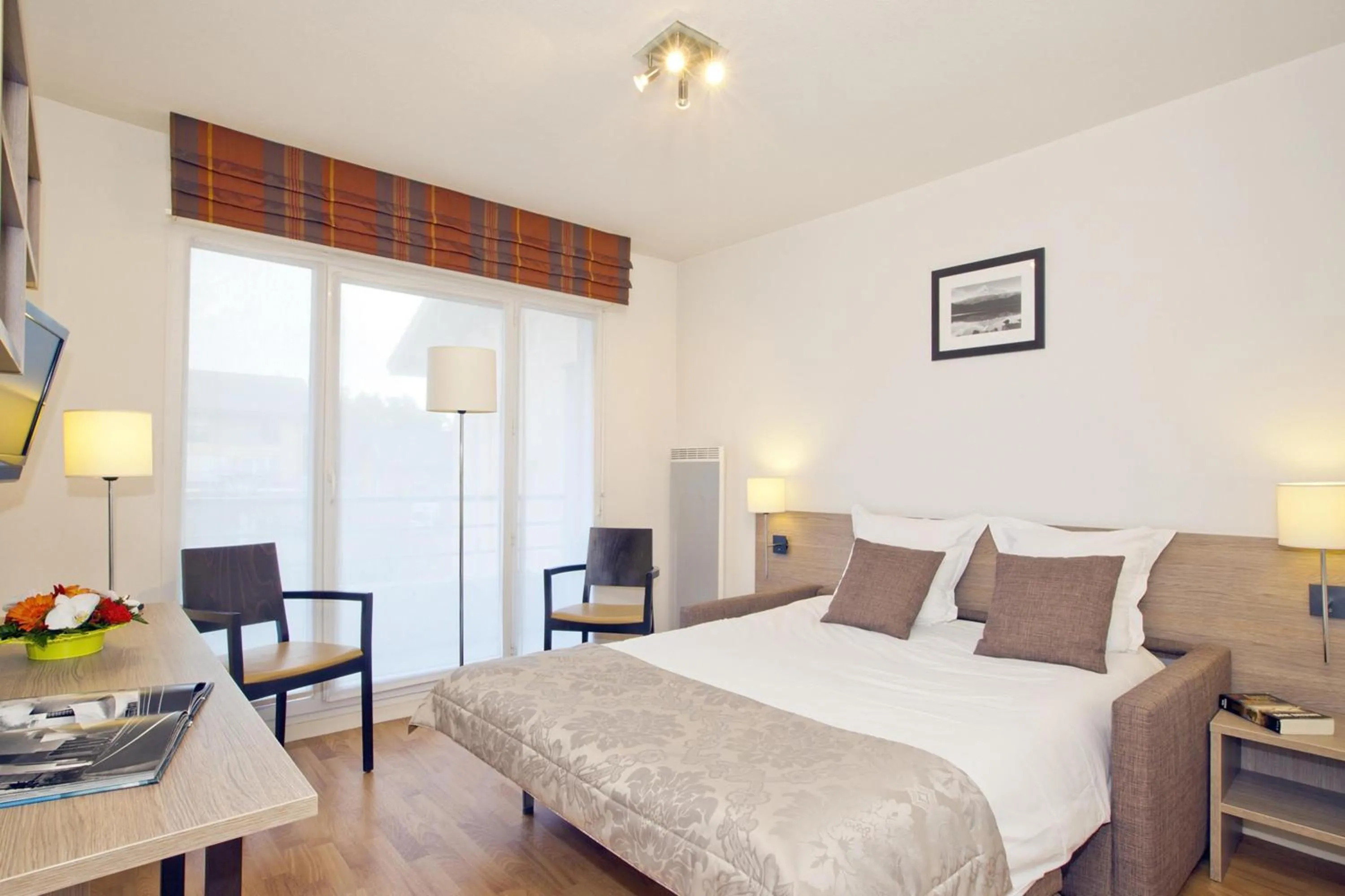 Bed in Residhome Genève Prévessin Le Carré d'Or