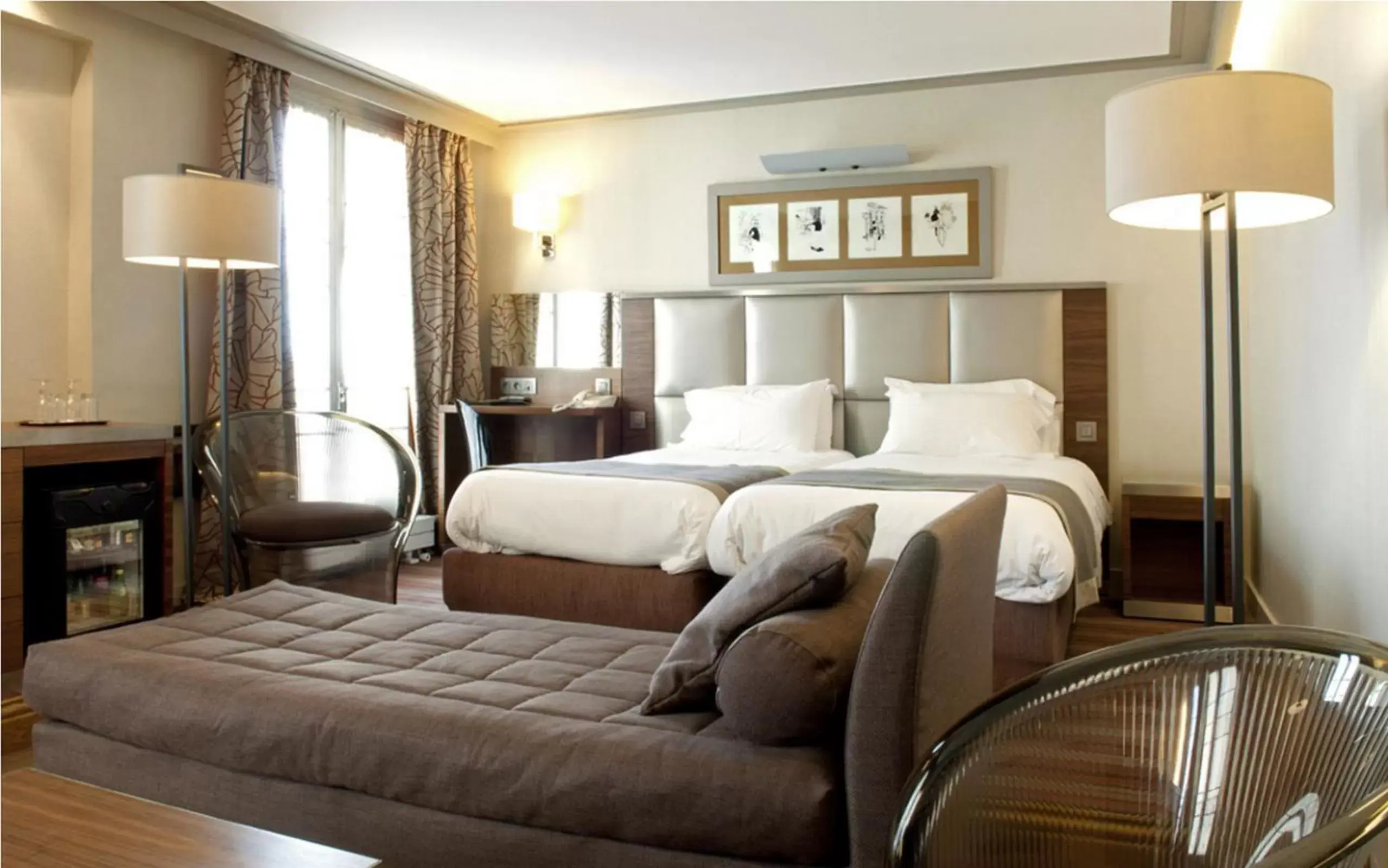 Bedroom, Bed in Hotel Berne Opera