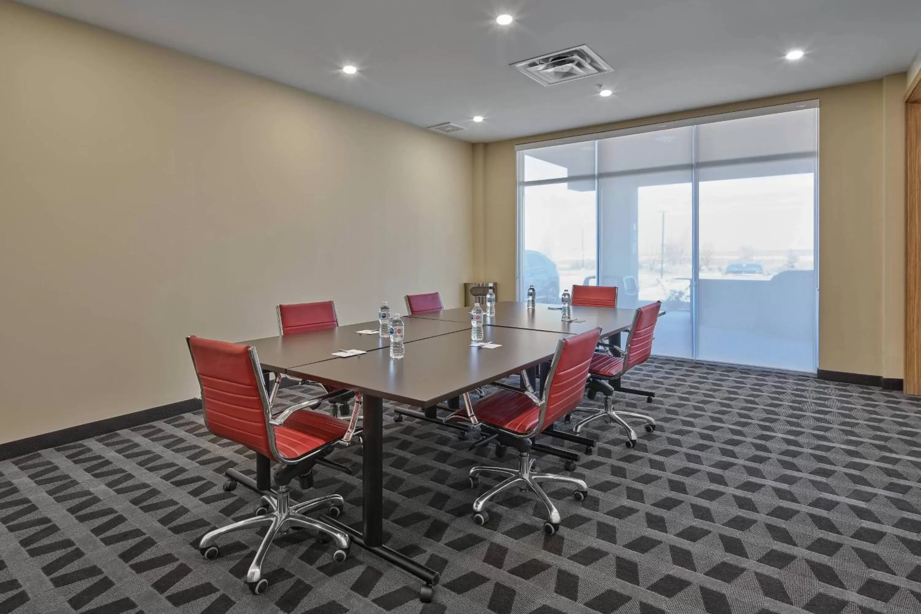 Meeting/conference room in TownePlace Suites by Marriott Edmonton Sherwood Park