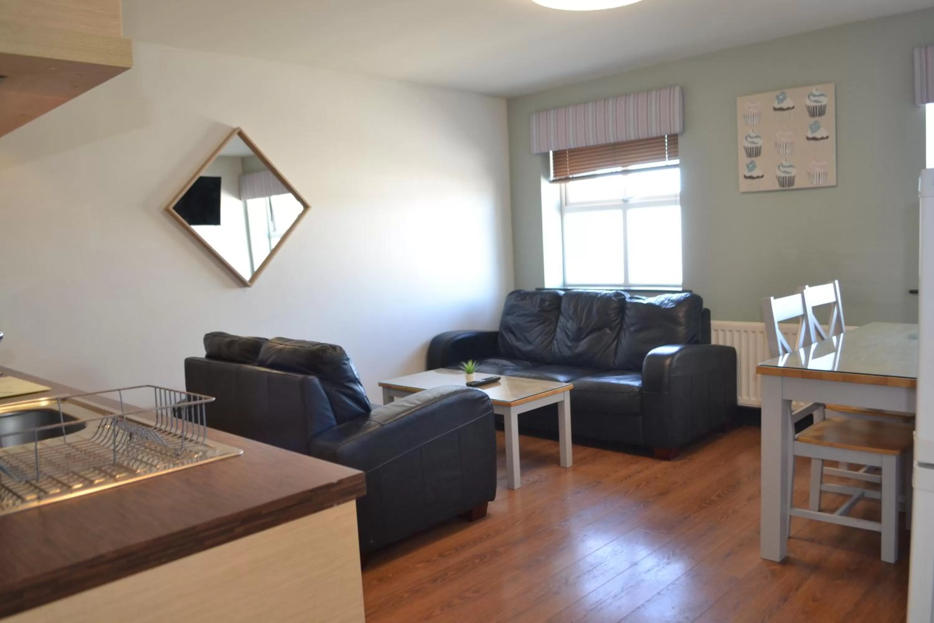 Living room in Walsh's Hotel and Apartments