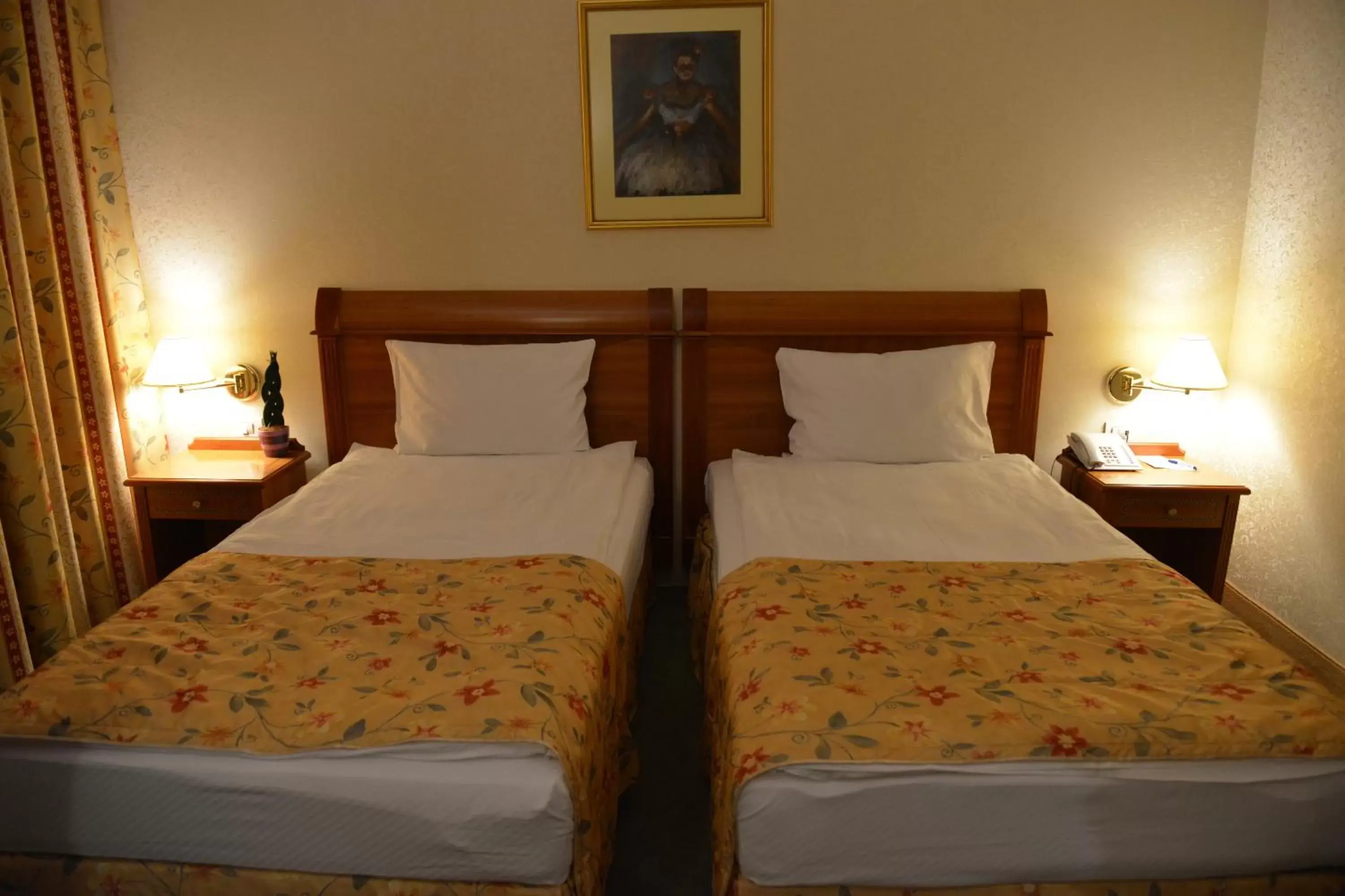 Bedroom, Bed in Best Western Hotel Turist