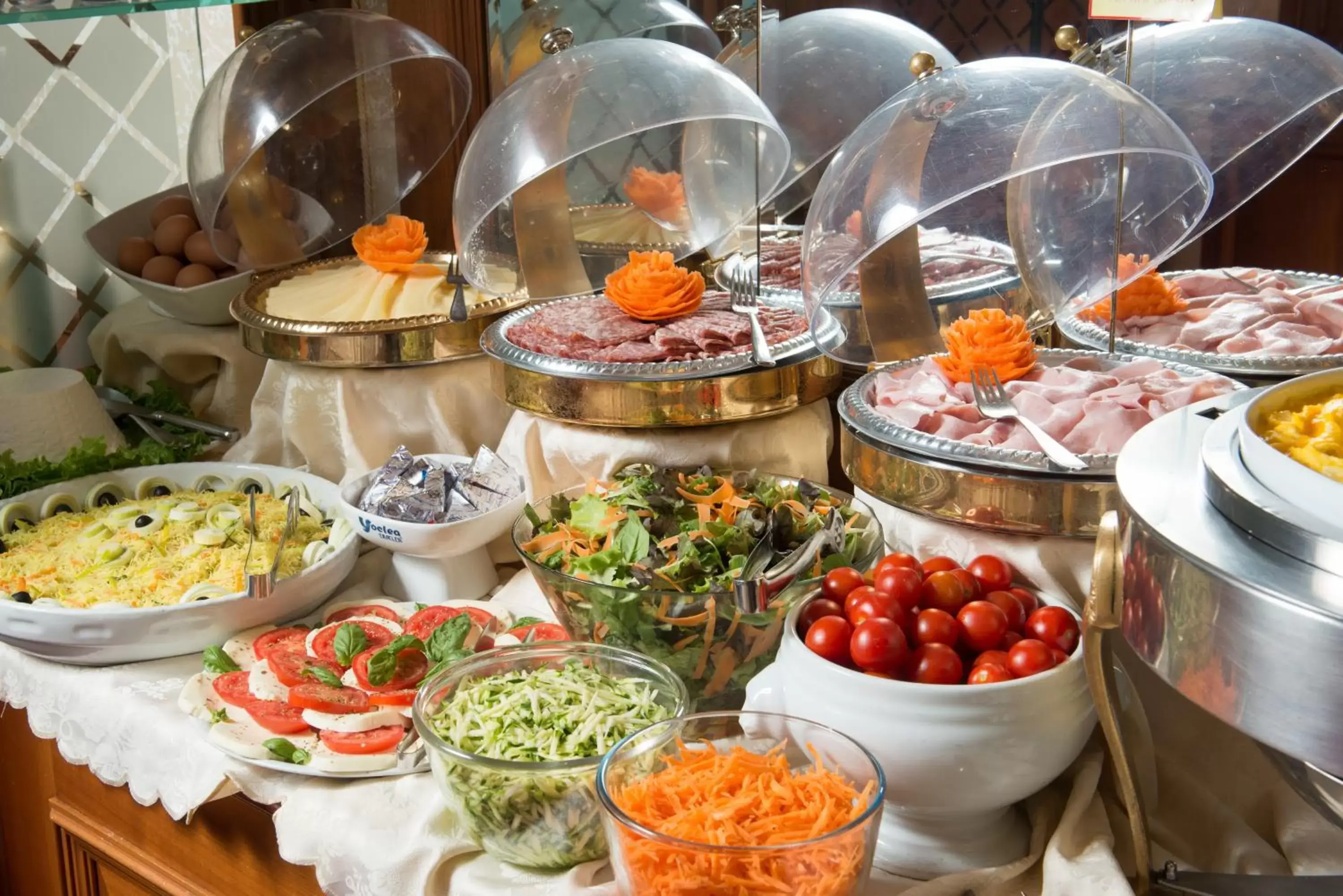 Restaurant/places to eat in Hotel Berna Restaurant/places to eat in Hotel Berna