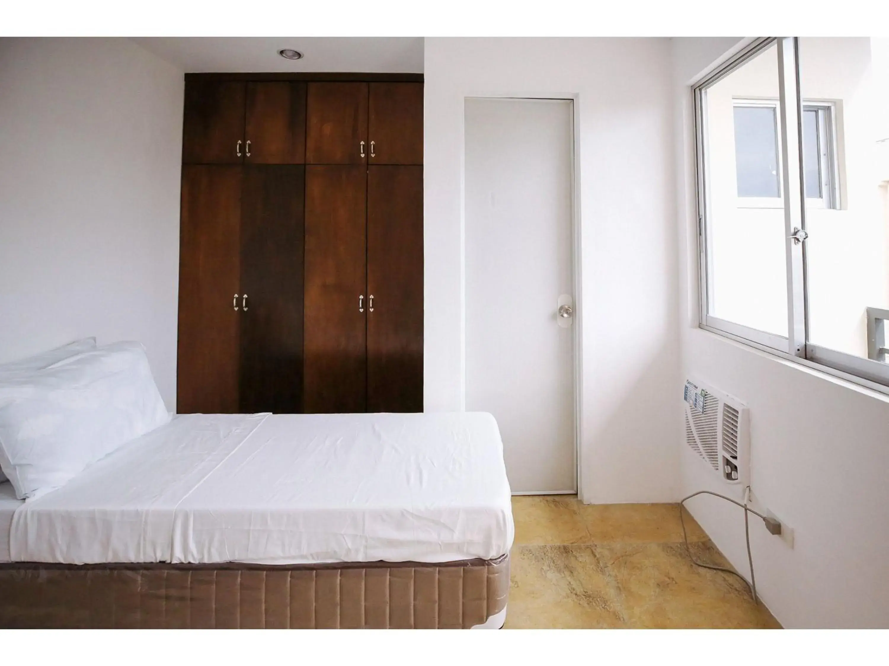 Bedroom, Bed in OYO 789 Abn Residences