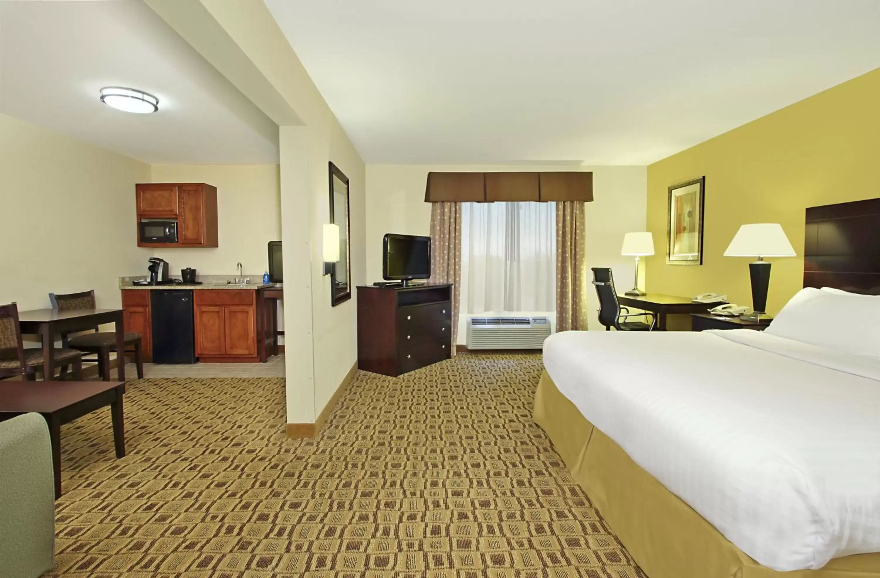 Photo of the whole room in Holiday Inn Express Boonville, an IHG Hotel
