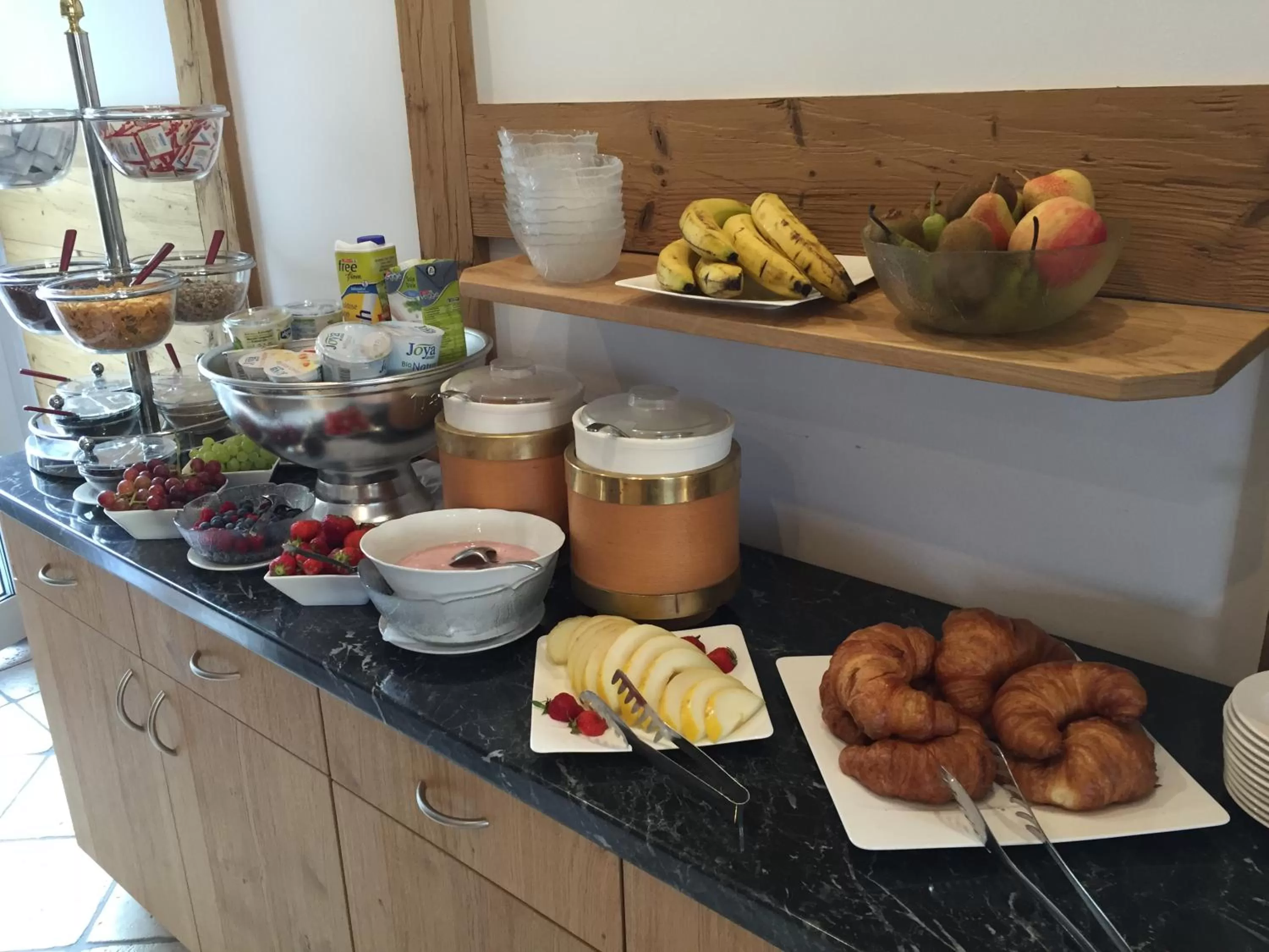 Food and drinks in Pension Wachau