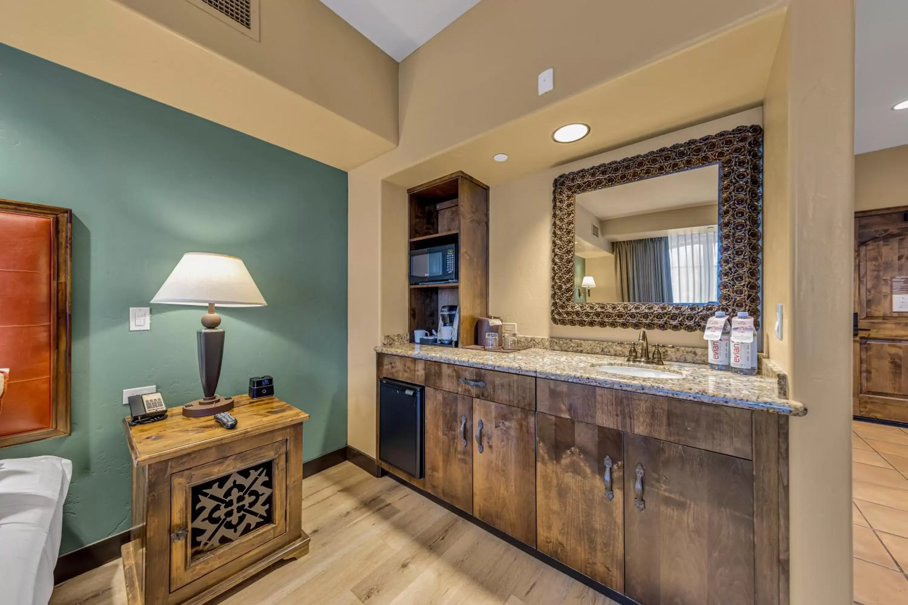 minibar, Bathroom in The Murieta Inn and Spa