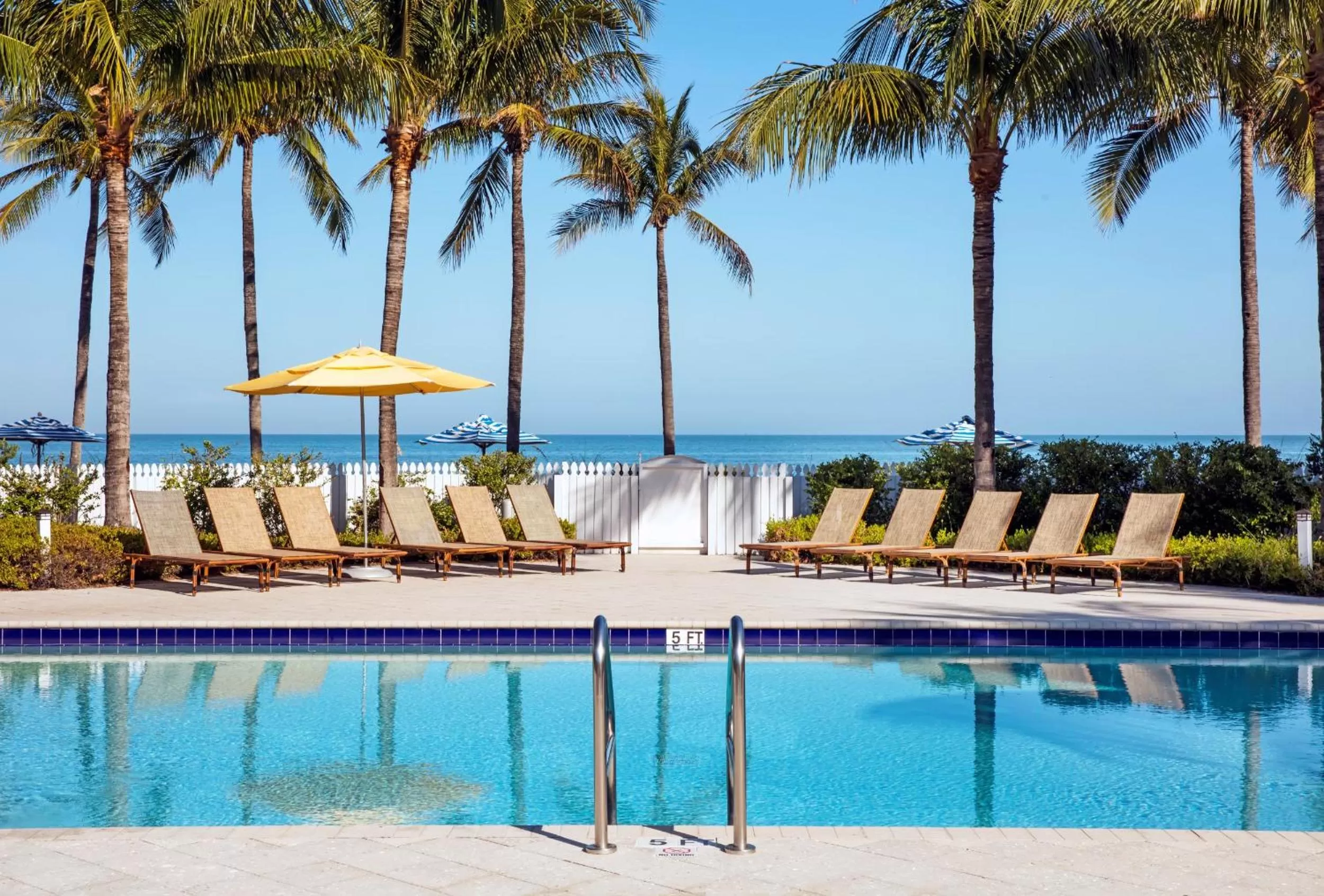 Swimming pool in Tranquility Bay Resort
