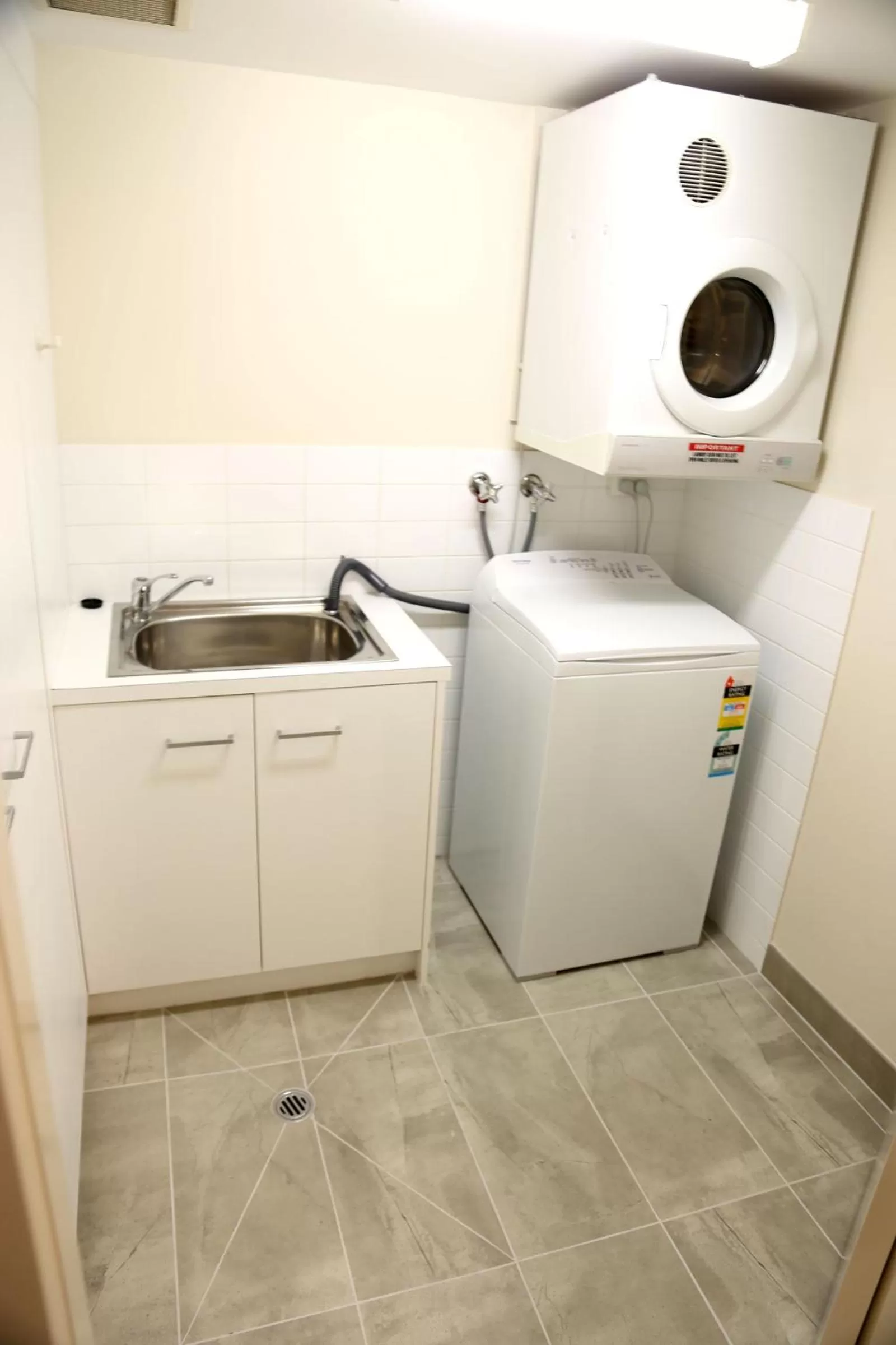 Area and facilities in Salamanca Inn