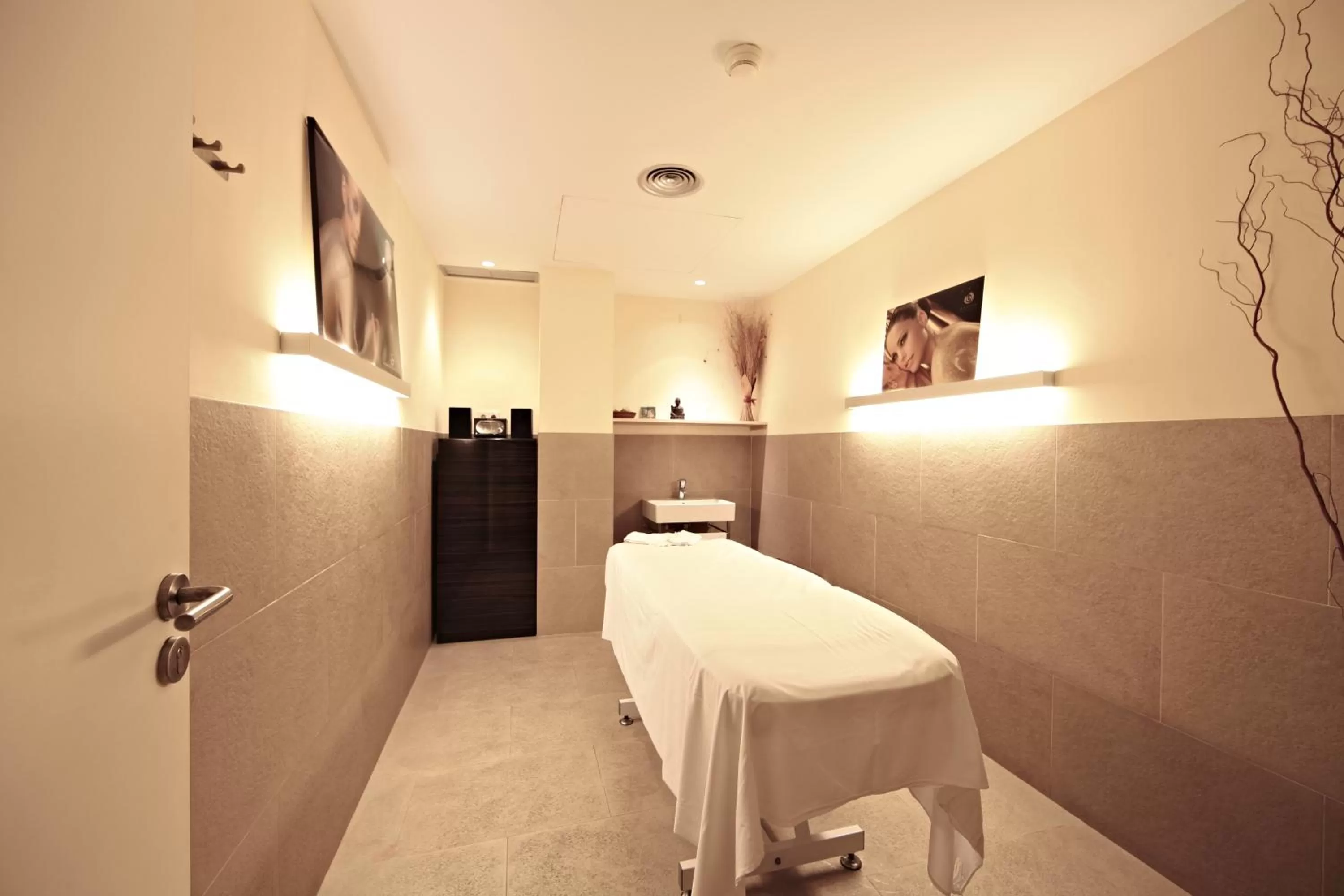 Spa and wellness centre/facilities in Aimia Hotel