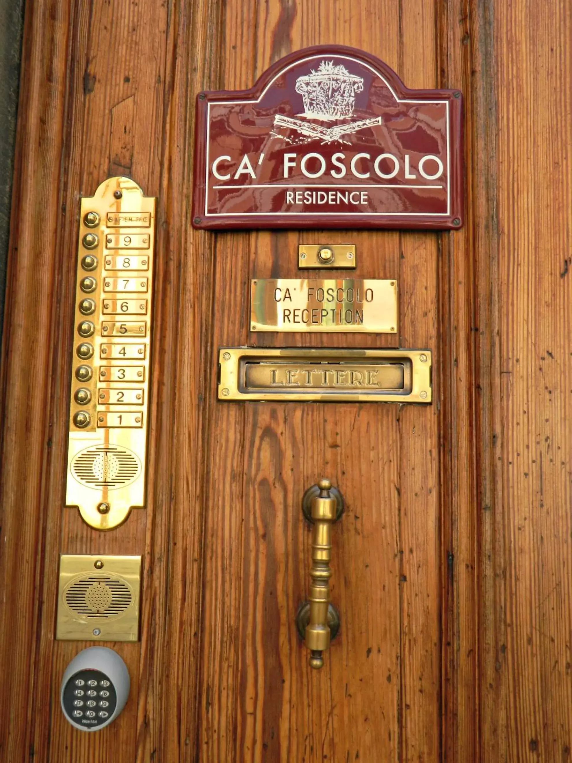 Facade/entrance in Residence Ca' Foscolo