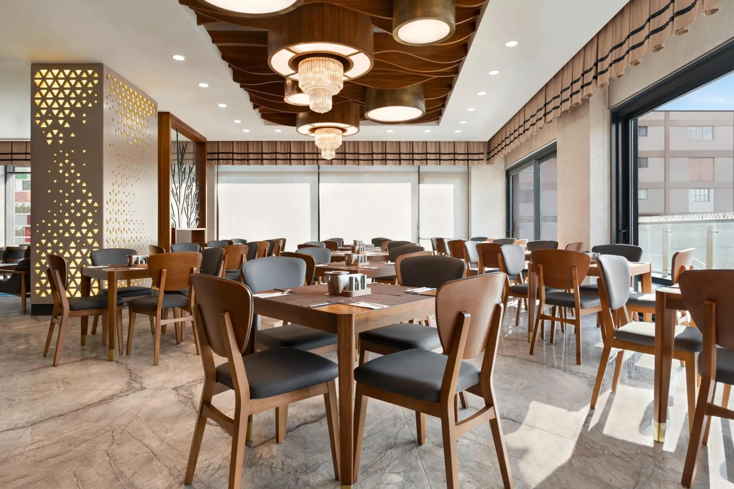 Restaurant/Places to Eat in Tryp by Wyndham Istanbul Topkapi