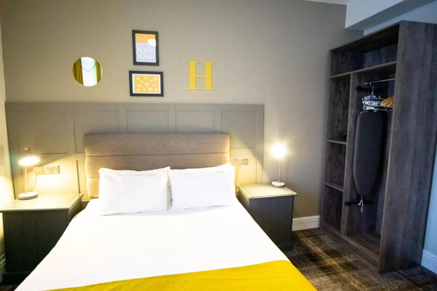 Bed in The County Hotel