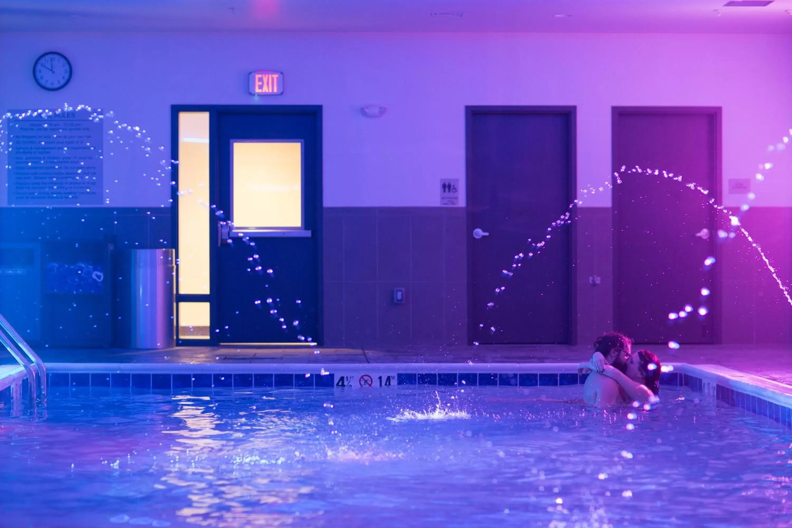 Swimming pool in Wingate by Wyndham Altoona Downtown/Medical Center Swimming pool in Wingate by Wyndham Altoona Downtown/Medical Center