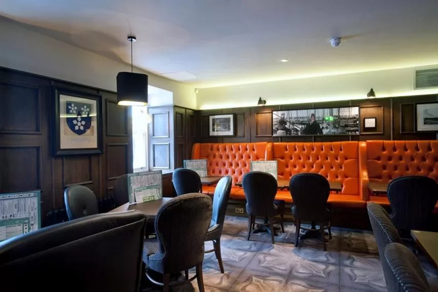 Restaurant/places to eat in The Saltoun Inn