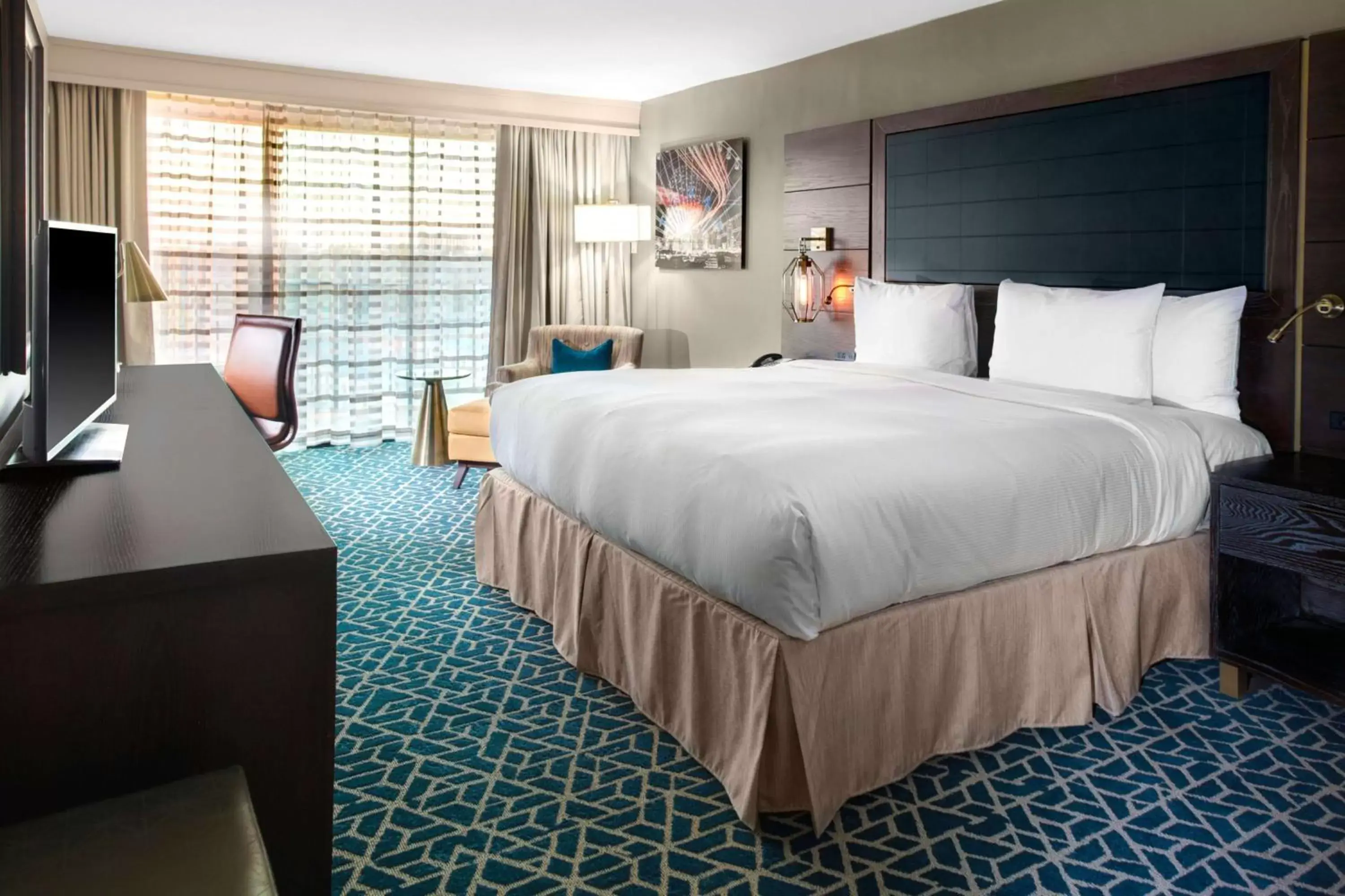 Bedroom, Bed in Doubletree by Hilton Arlington DFW South