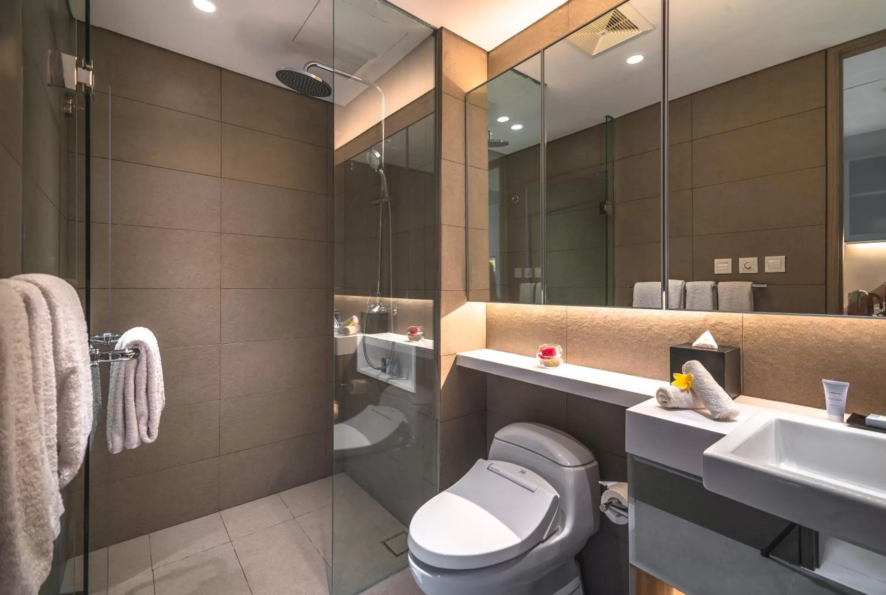 Bathroom in Oakwood Hotel & Residence Surabaya