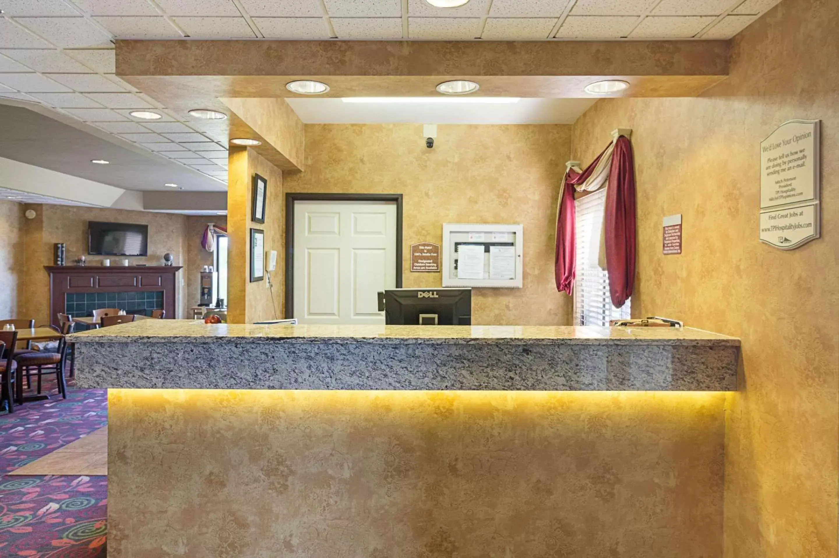 Lobby or reception, Lobby/Reception in Quality Inn Fairmont