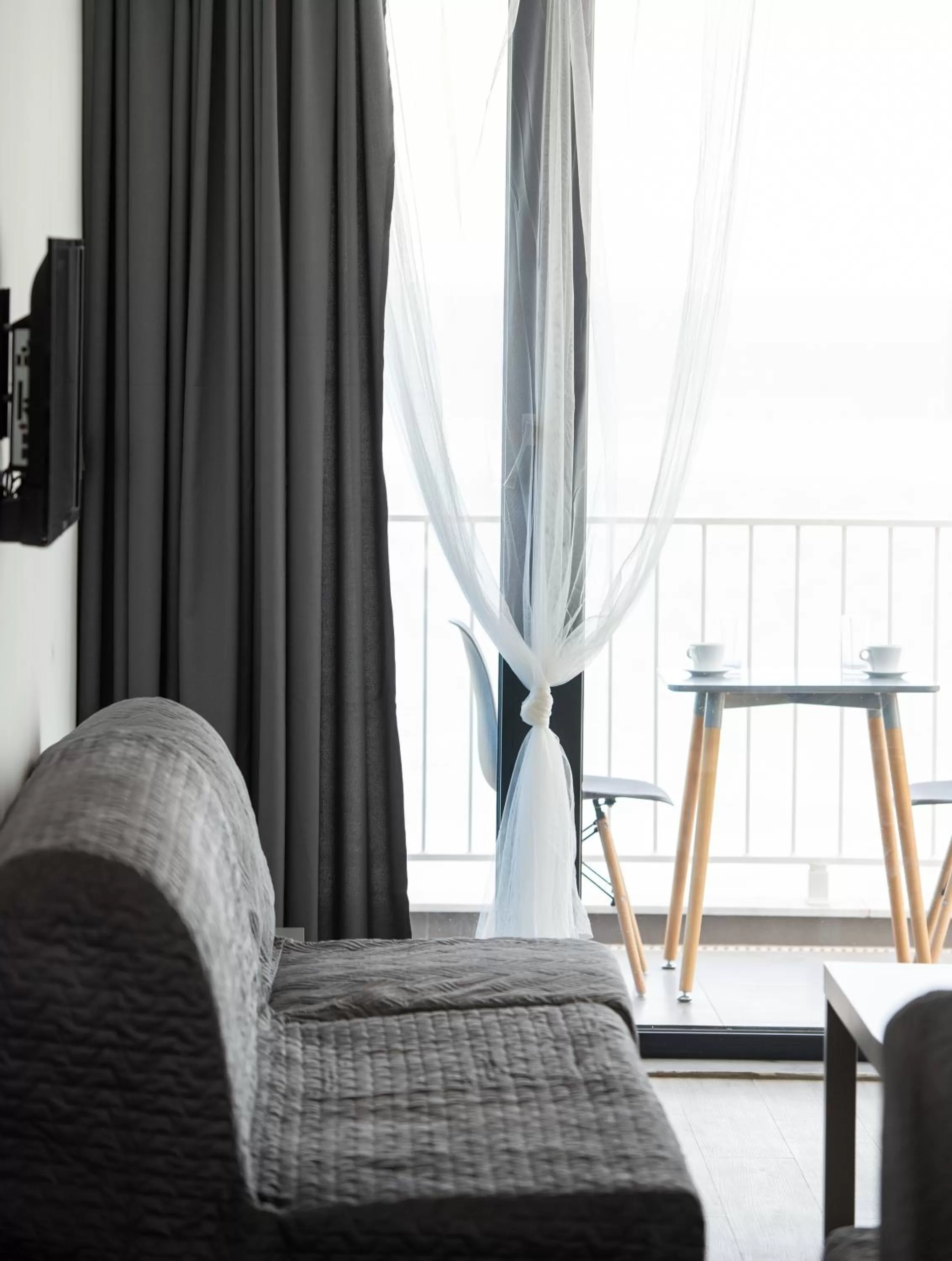 Living room in Grand Dodo's Triada Seaview Studios