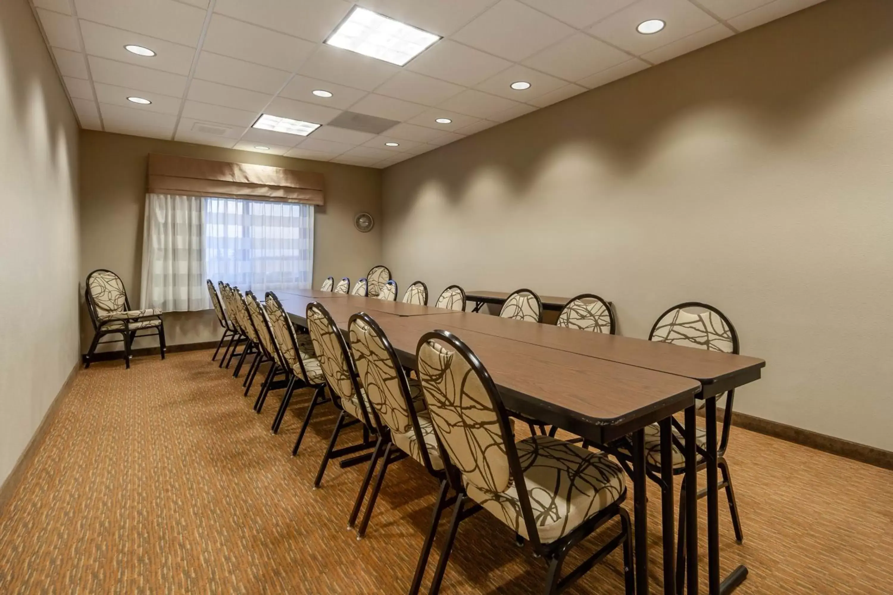 Meeting/conference room in Sleep Inn & Suites Devils Lake