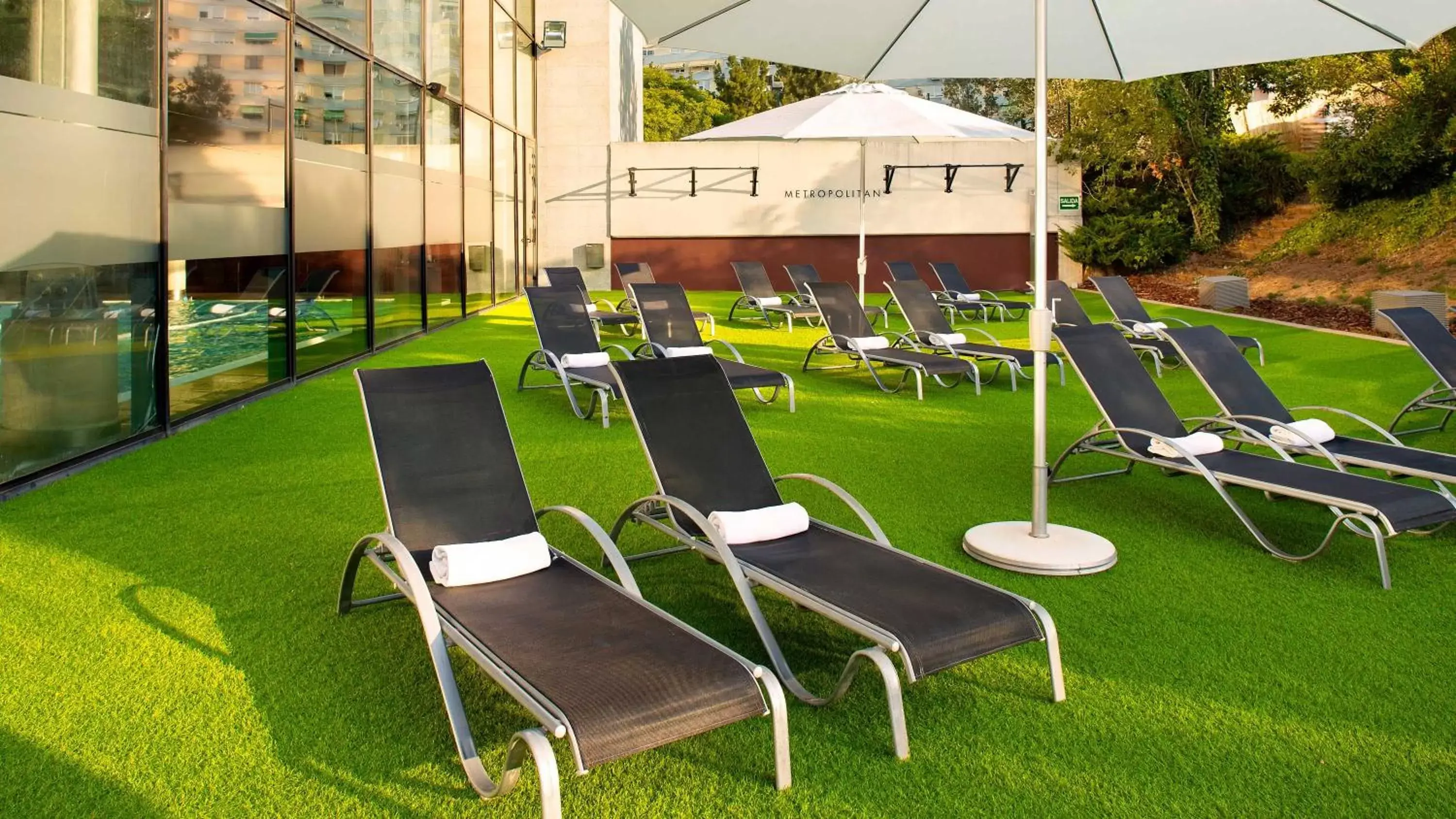 Solarium, Garden in Hyatt Regency Barcelona Tower