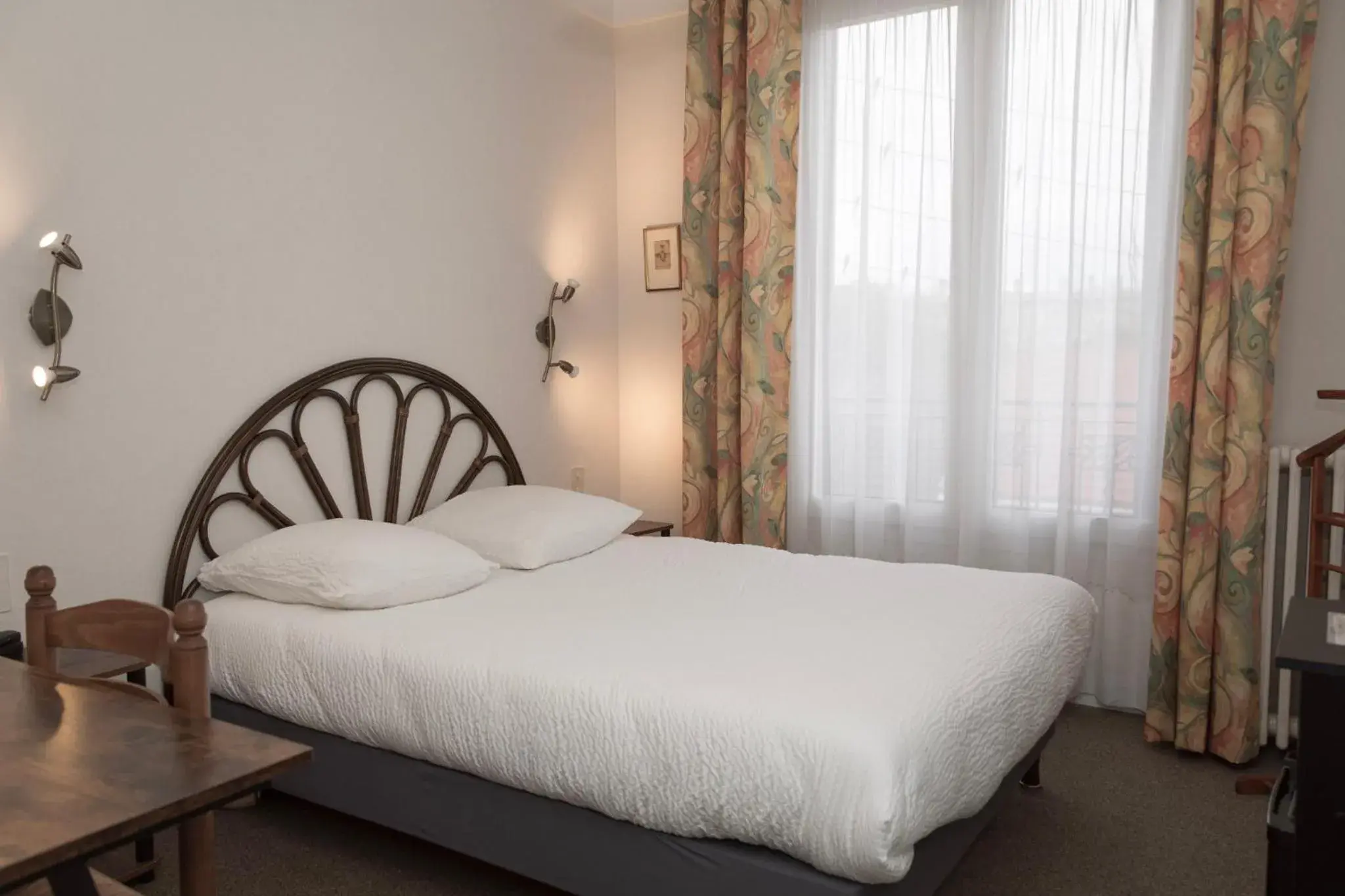 Bed in Cit'Hotel Aéro-Hotel Bed in Cit'Hotel Aéro-Hotel