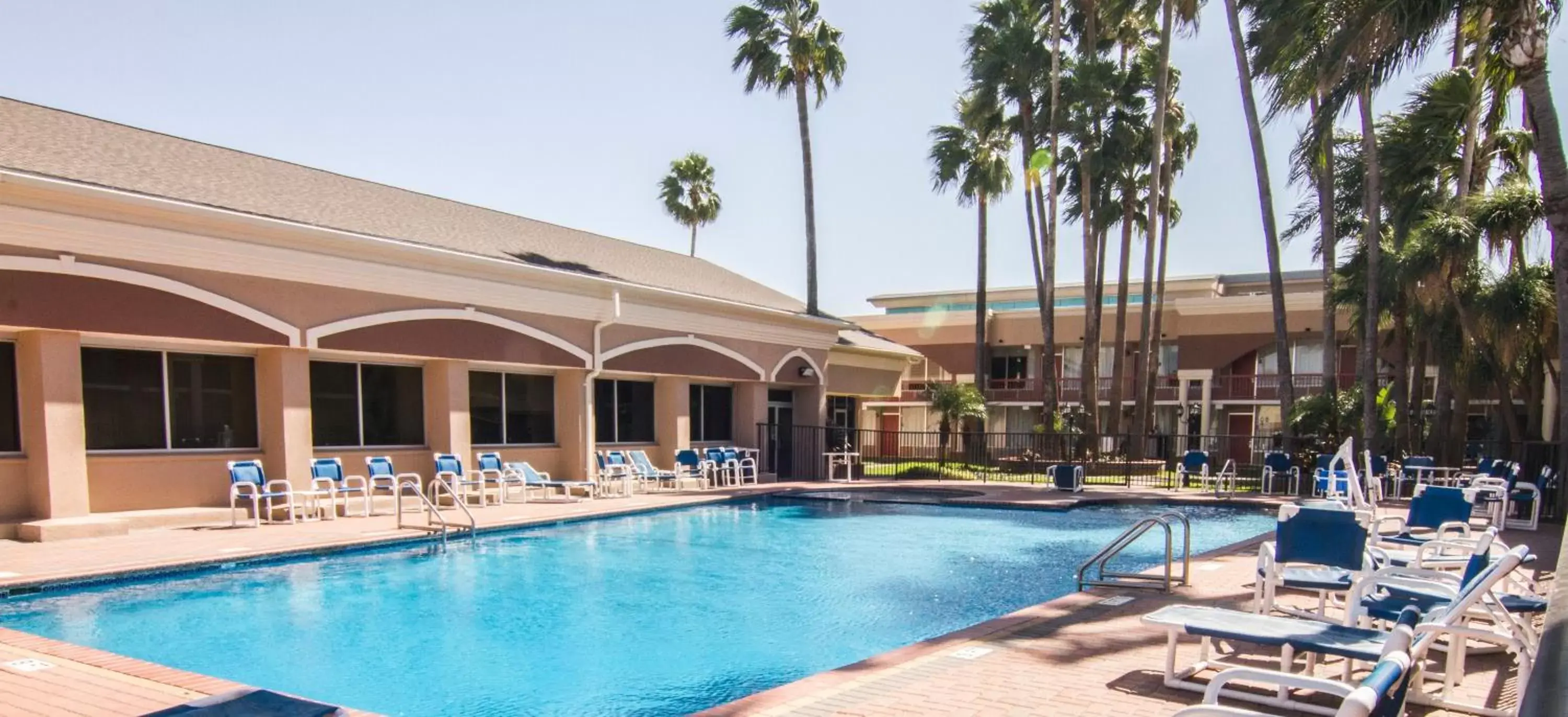 Swimming Pool in La Copa Hotel