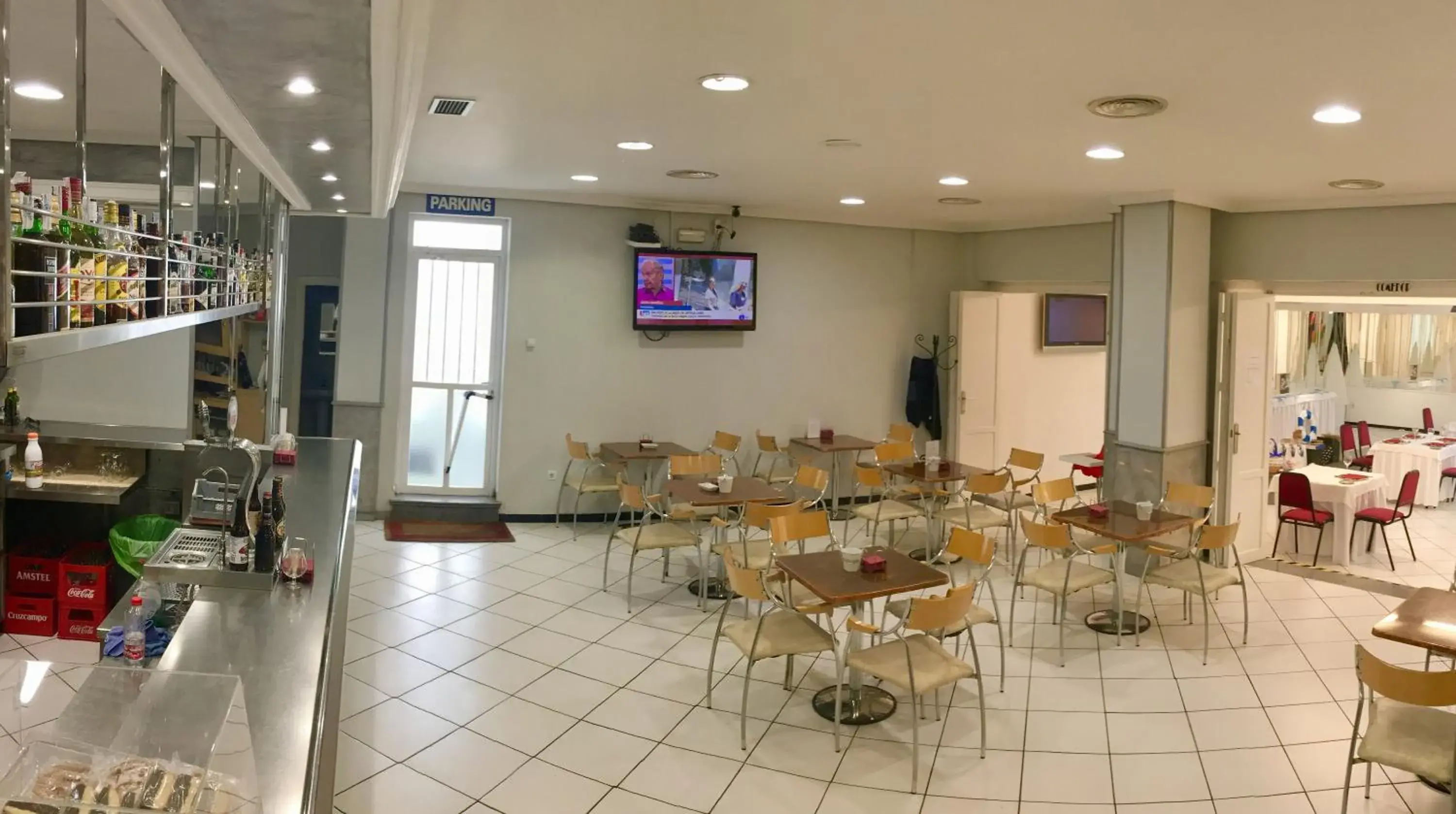 Lounge or bar, Lobby/Reception in Hotel El Emigrante
