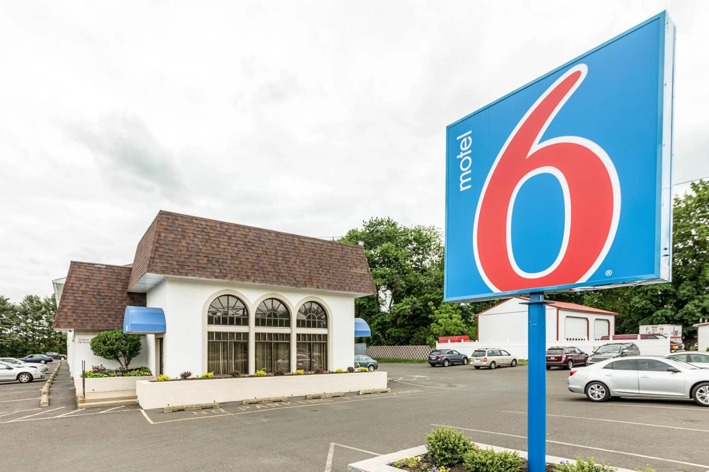 Property building in Motel 6-Warminster, PA