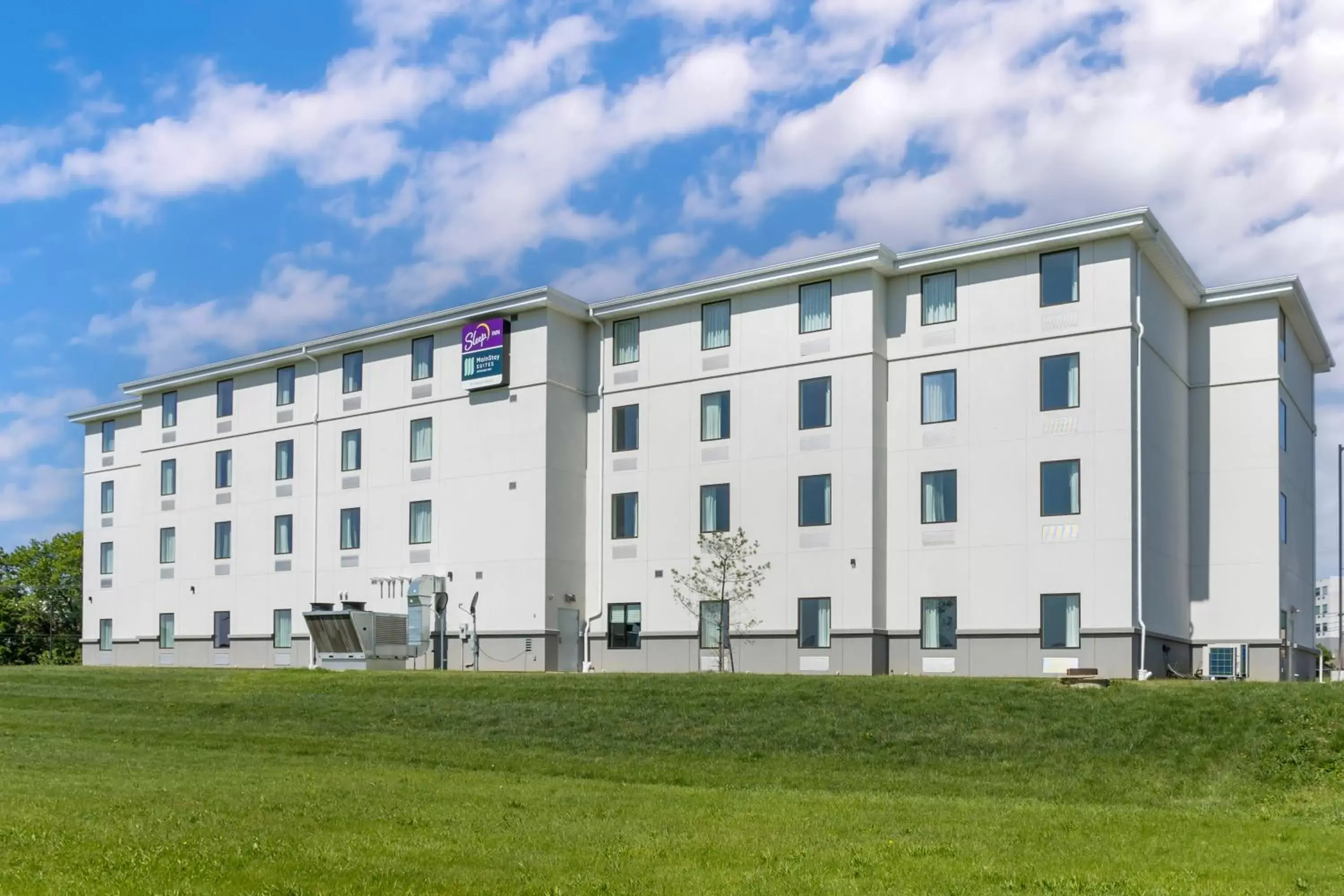 Property Building in Sleep Inn North - Central York