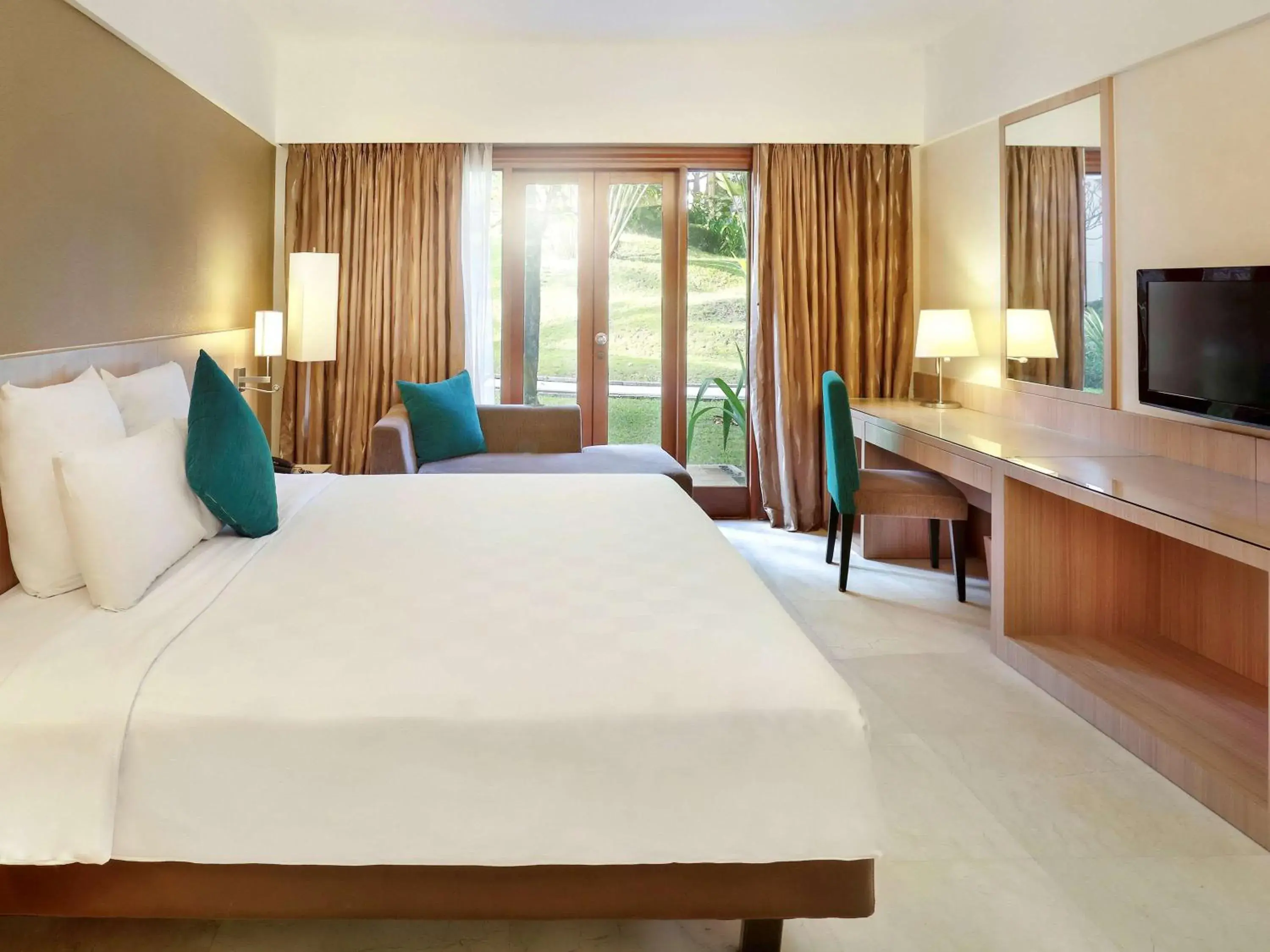 Photo of the whole room, Bed in Novotel Surabaya Hotel