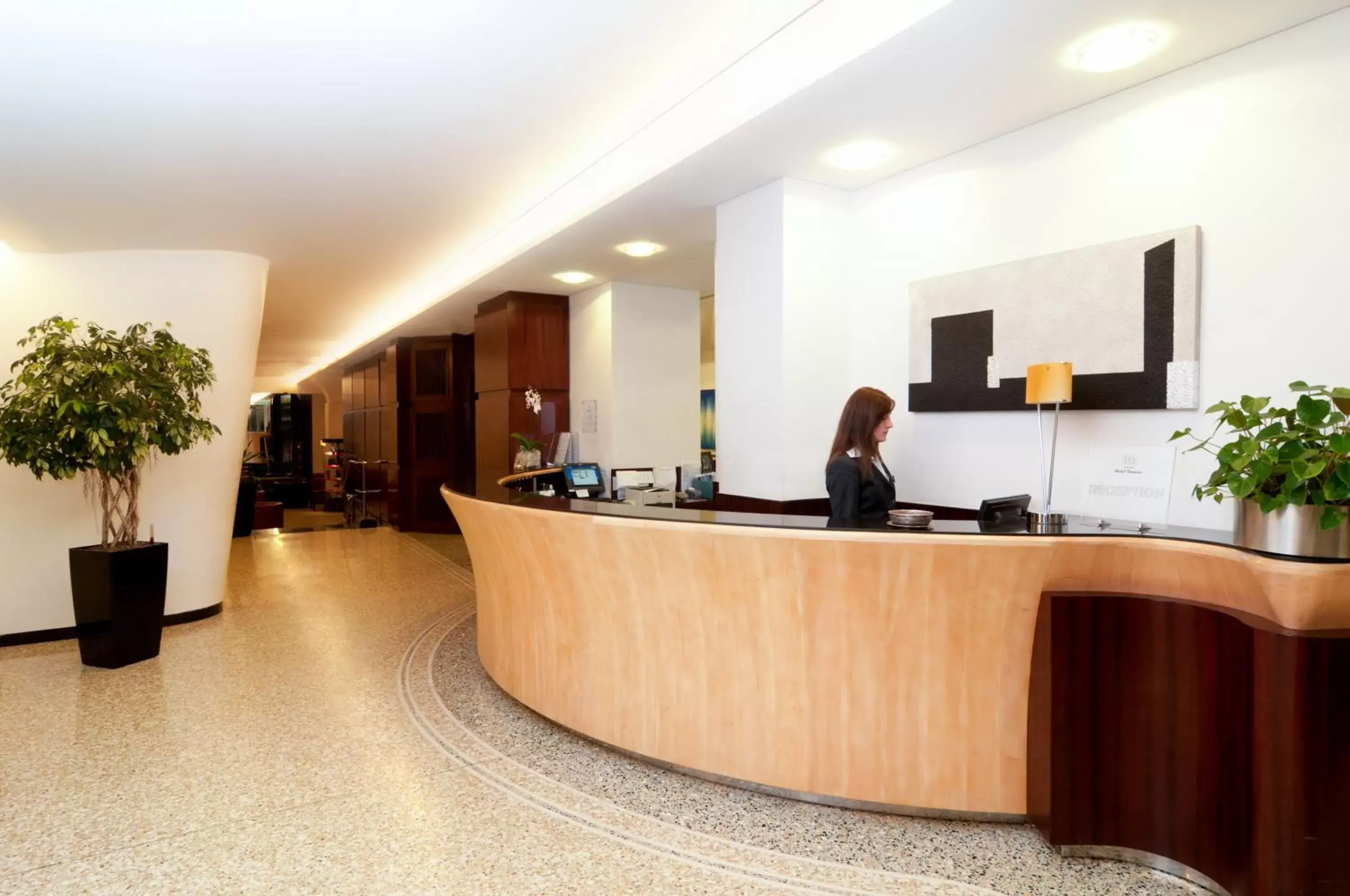Facade/entrance, Lobby/Reception in Hotel Genova
