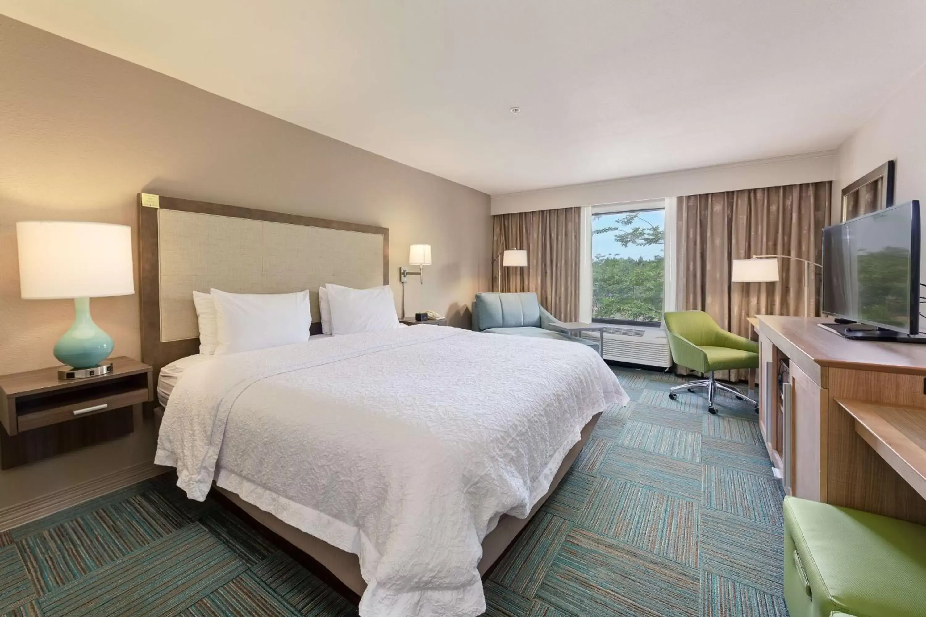 Bed in Hampton Inn Niceville-Elgin Air Force Base Bed in Hampton Inn Niceville-Elgin Air Force Base