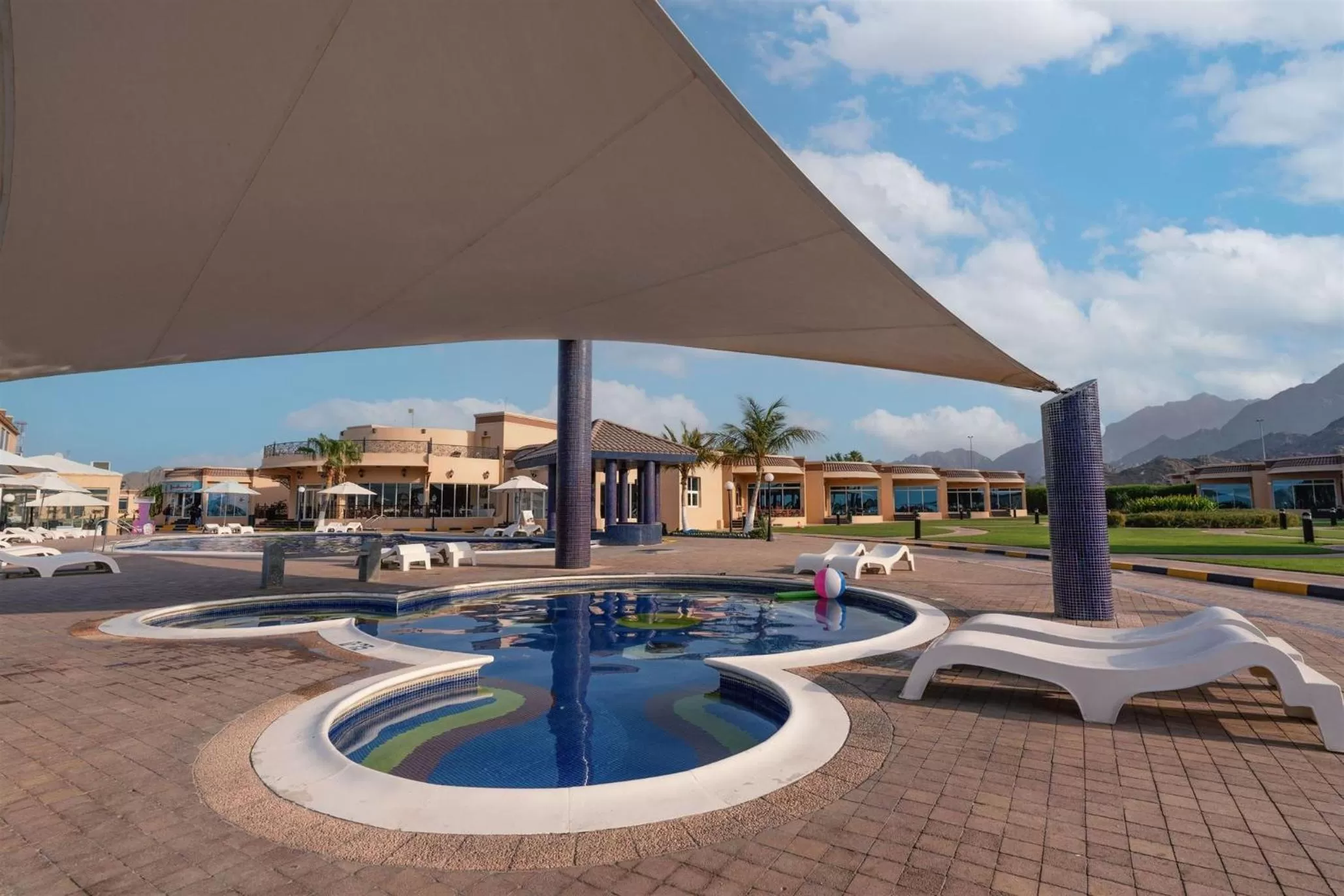 Day in Royal Beach Hotel & Resort