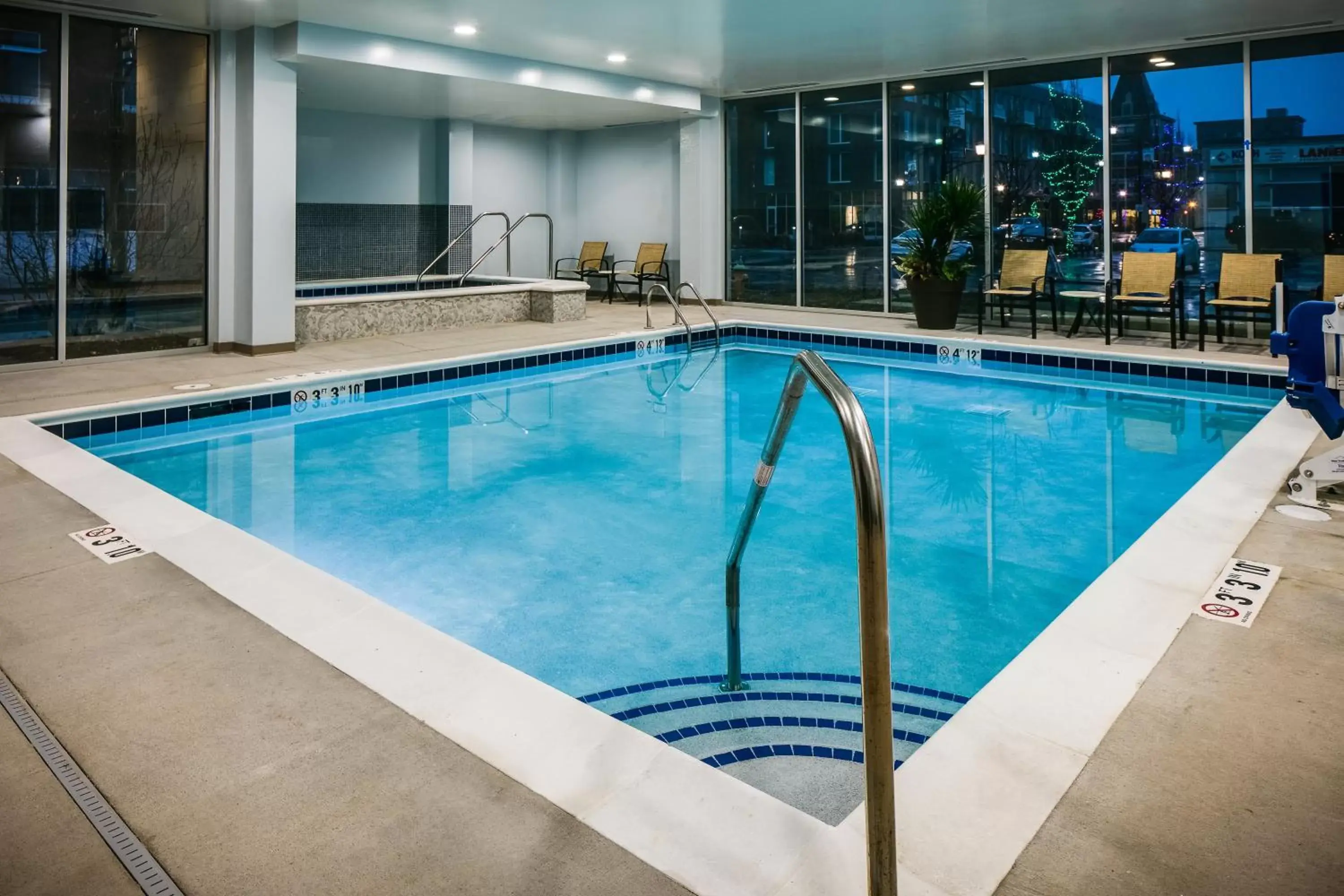 Swimming Pool in Staybridge Suites Des Moines Downtown, an IHG Hotel
