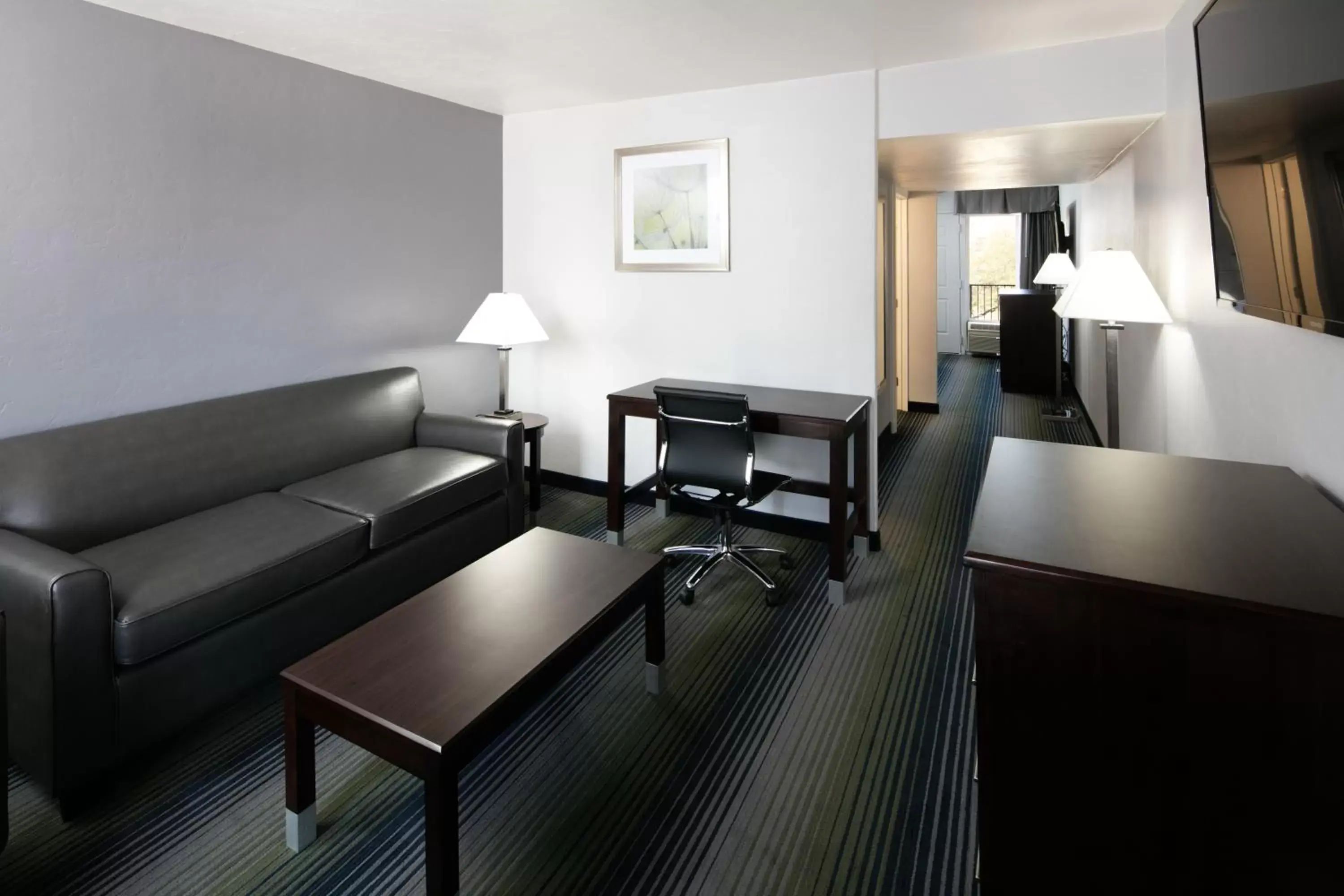 Living room, Seating Area in Red Lion Inn & Suites Tucson Downtown