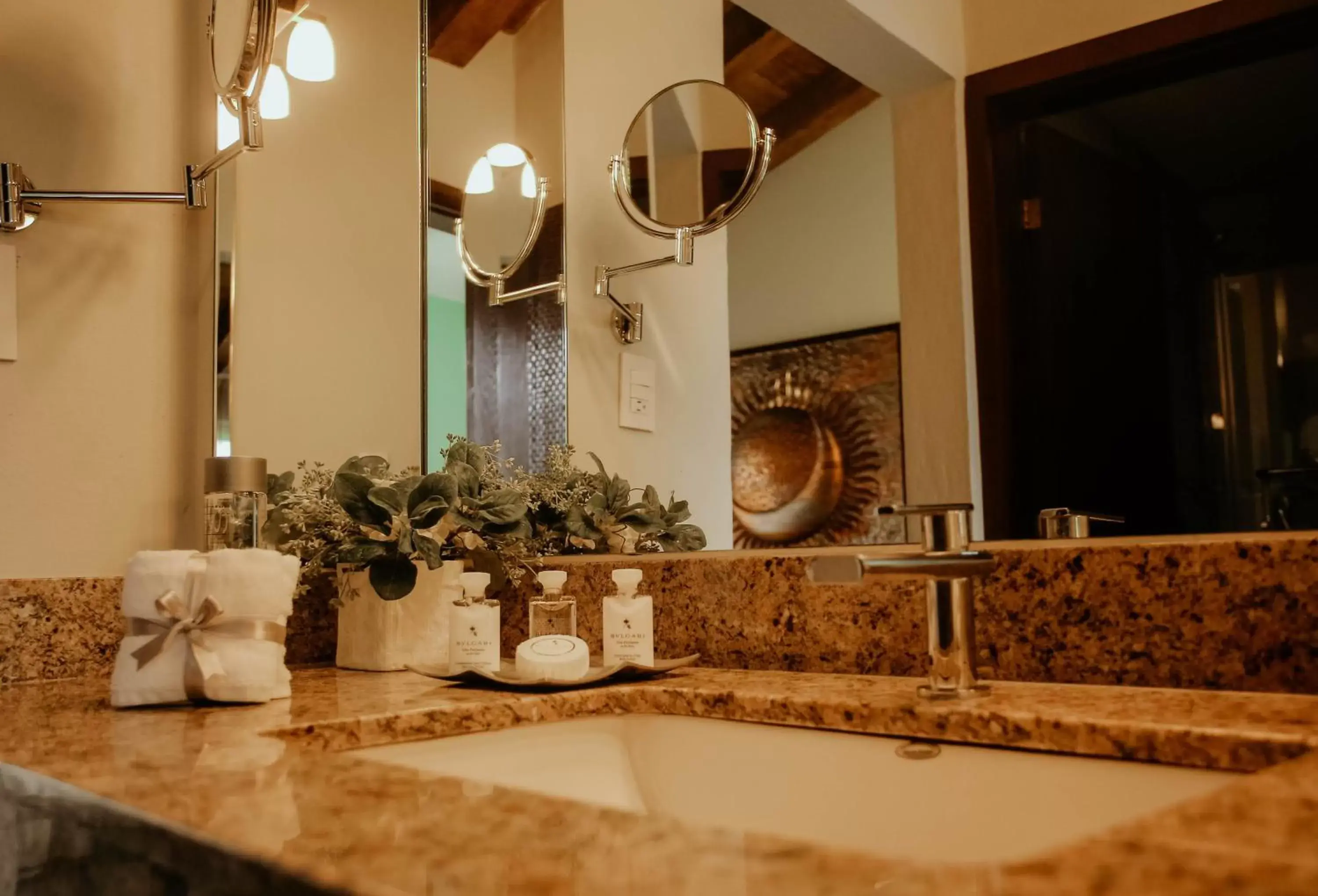 Bathroom in Plaza Gallery Hotel Boutique