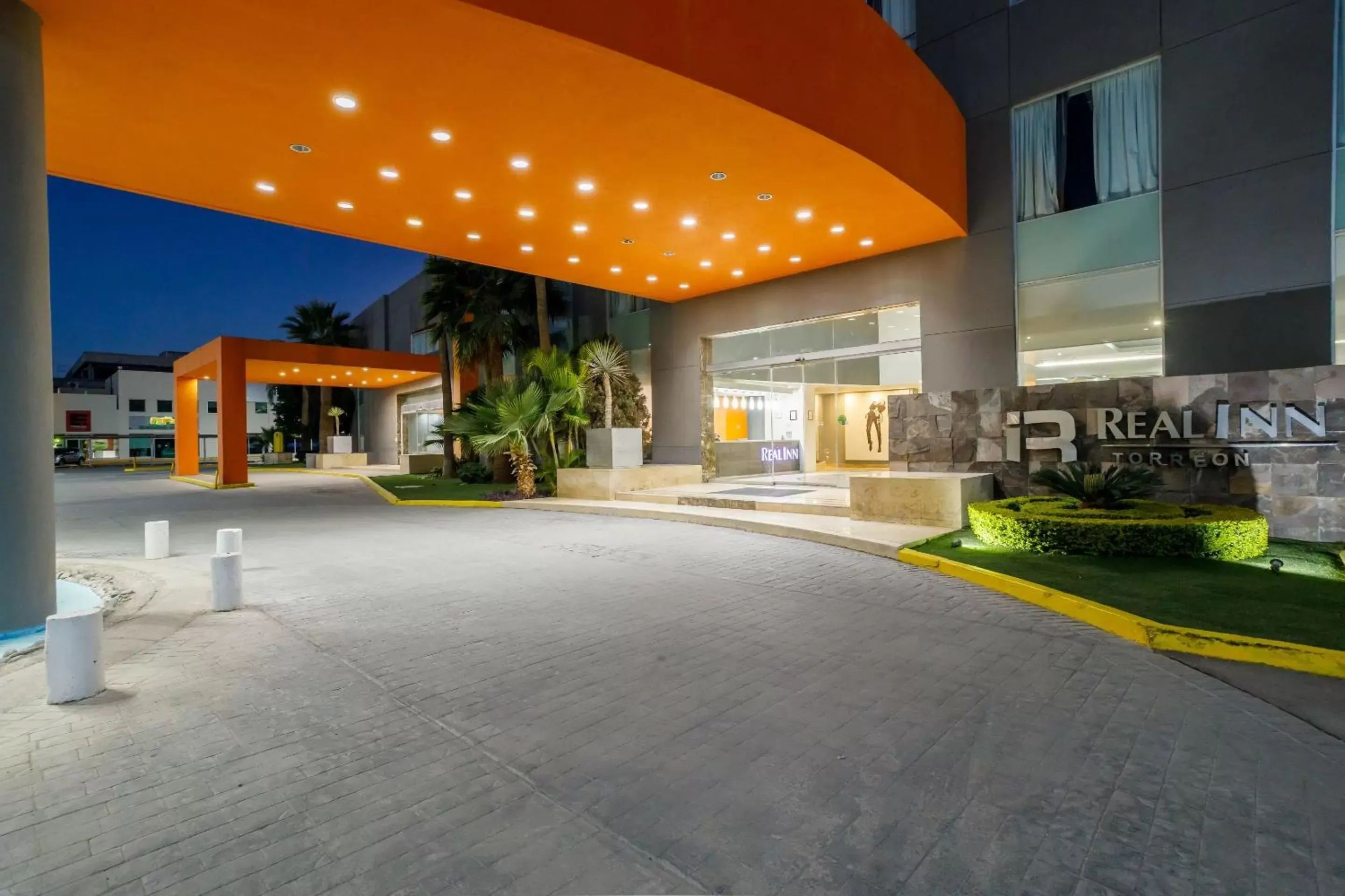 Facade/entrance in Real Inn Torreon Facade/entrance in Real Inn Torreon