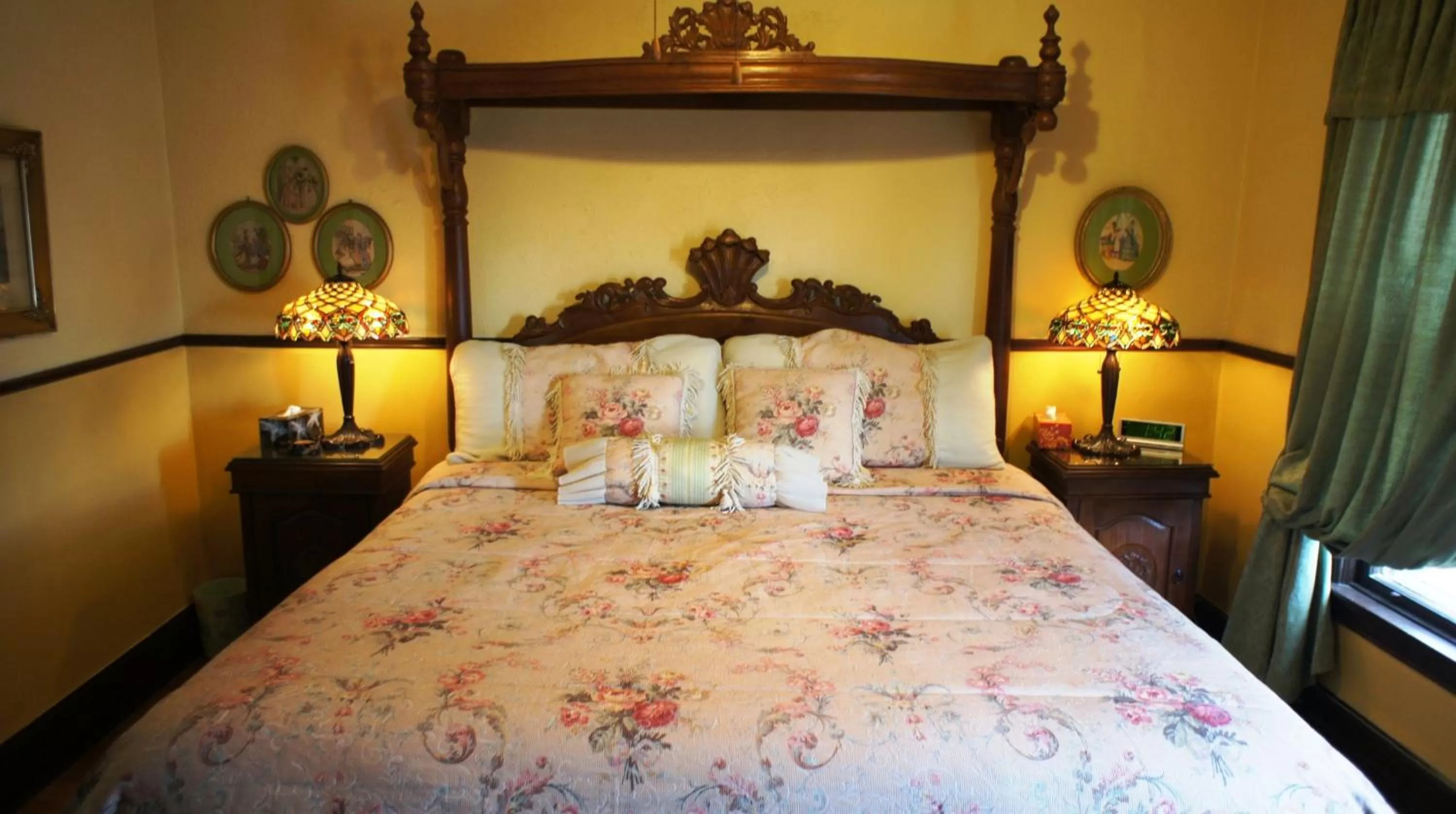 Bed in A Night to Remember B & B