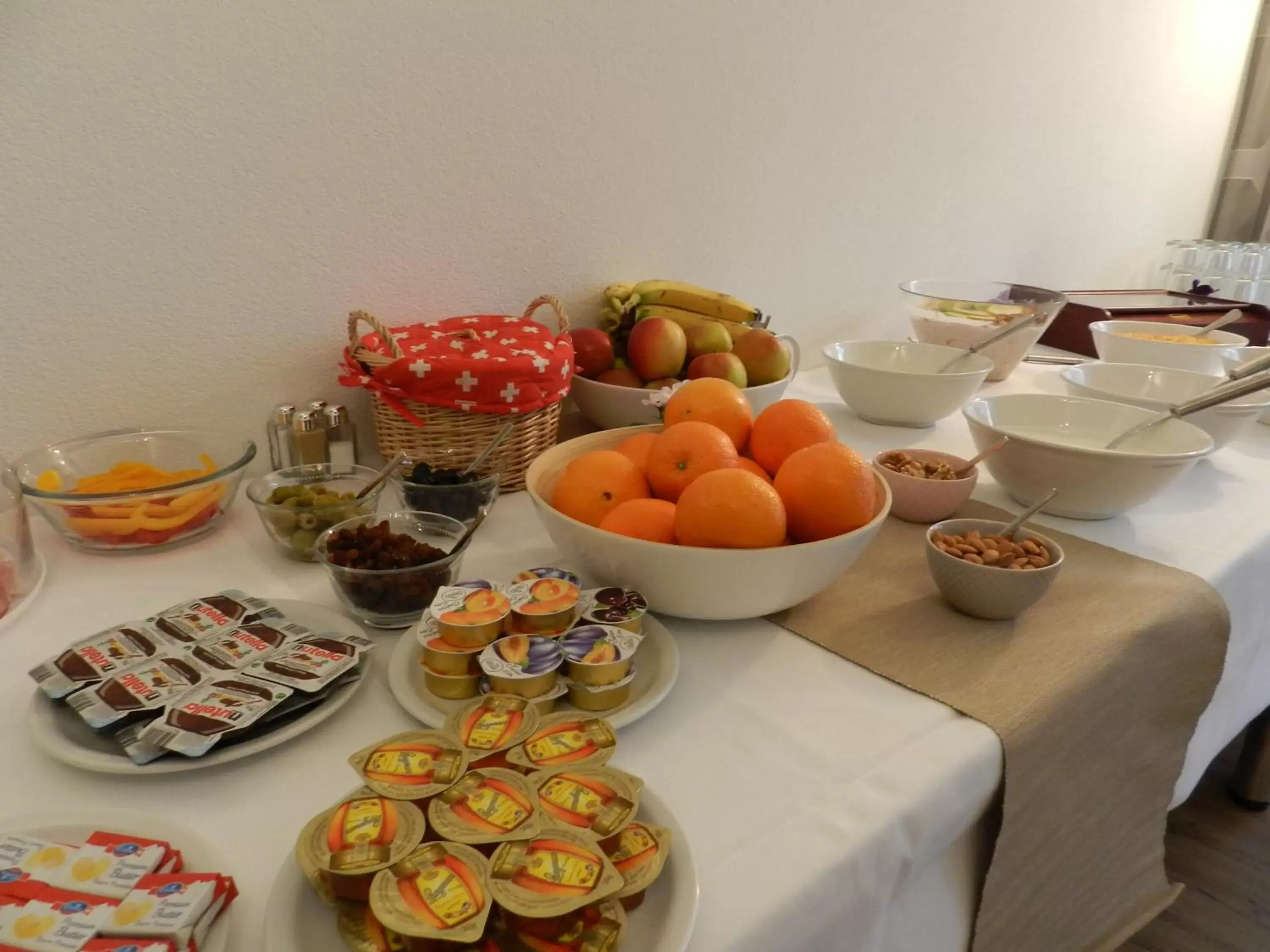 Breakfast in Bernina Bed and Breakfast