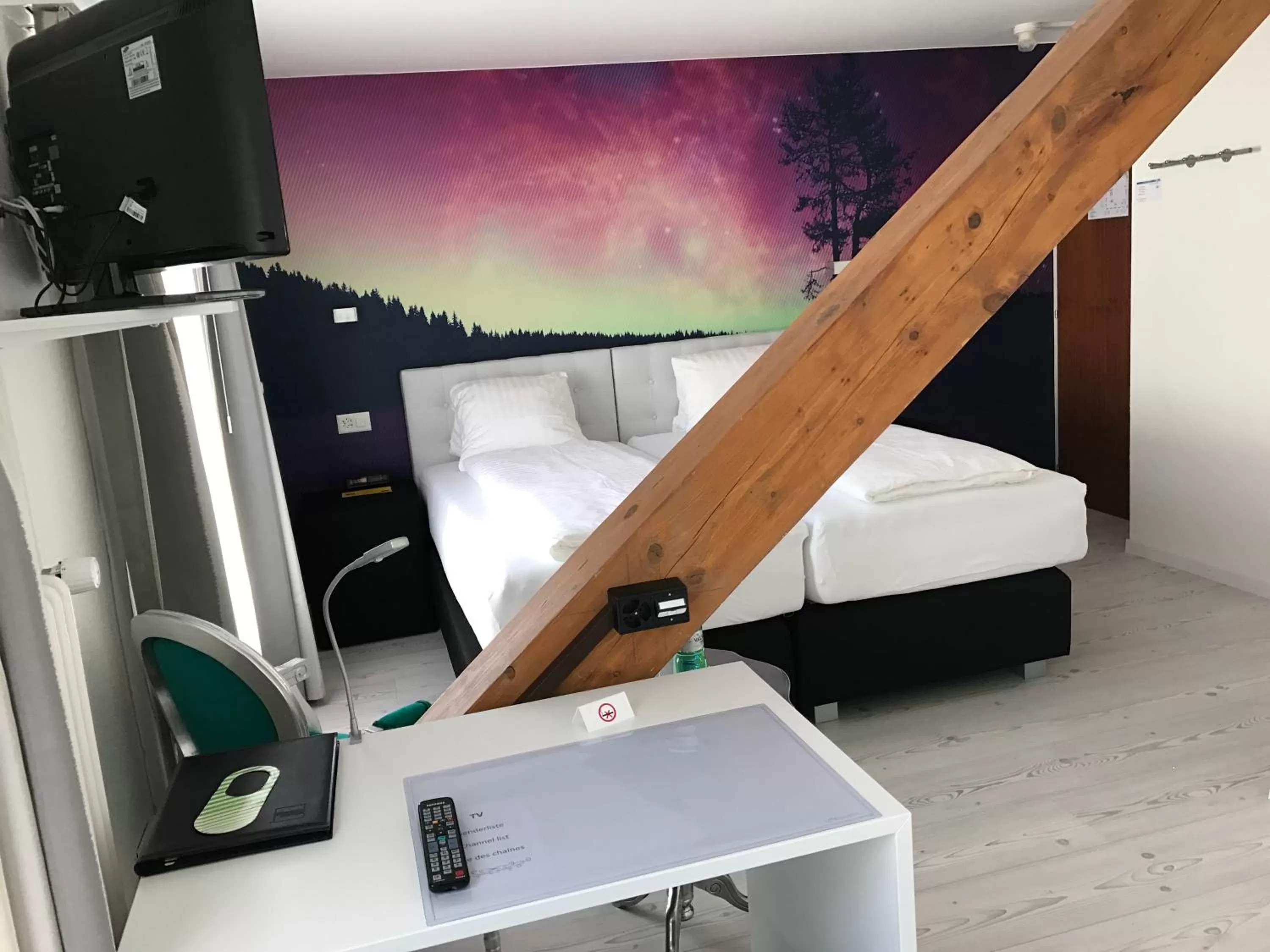 Bed in Hotel Murtenhof & Krone