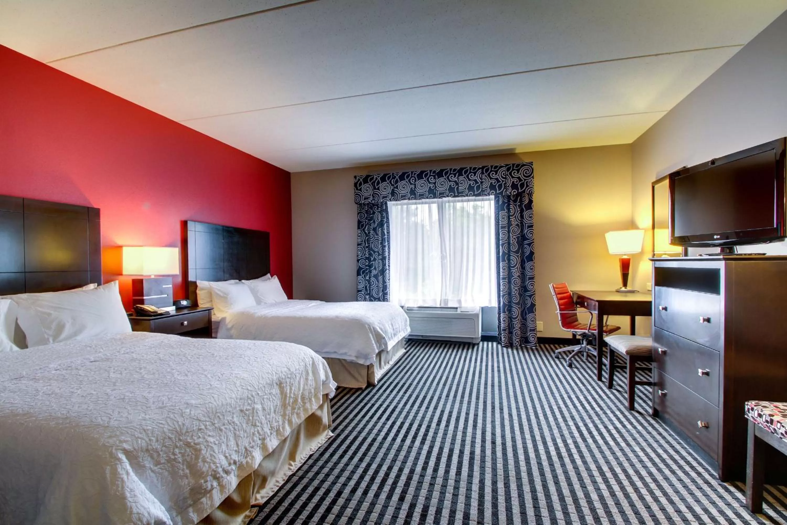 Bed in Hampton Inn Birmingham/Leeds