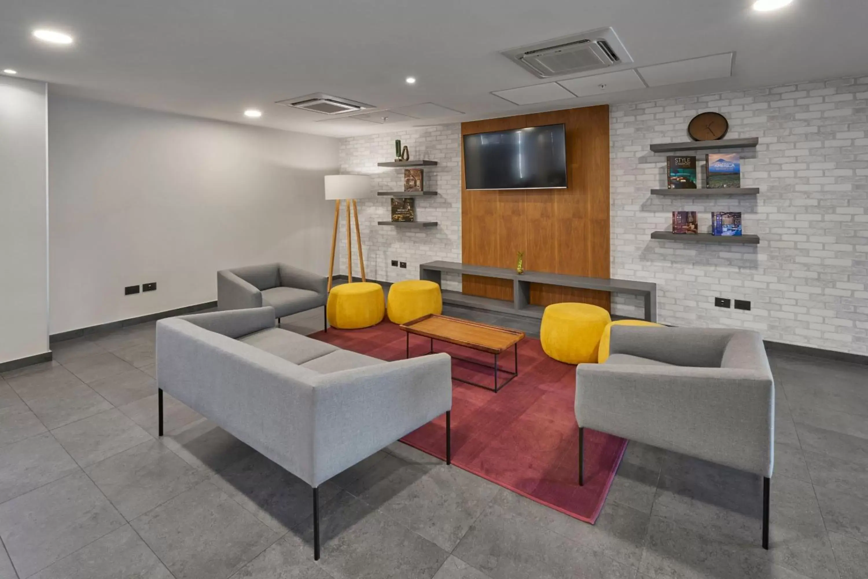 Lobby or reception, Seating Area in City Express by Marriott Tijuana Otay