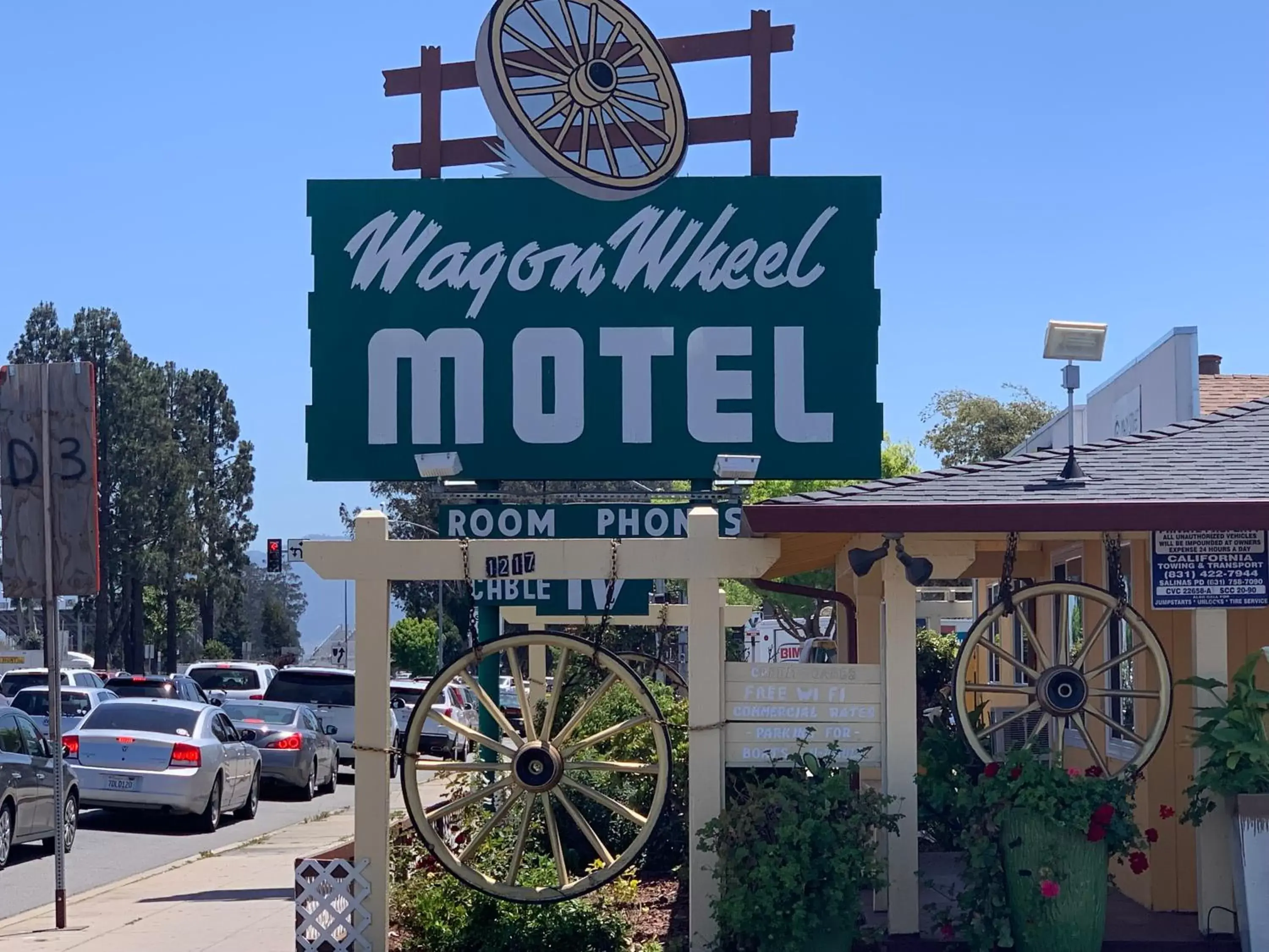 Property Building in Wagon Wheel Motel