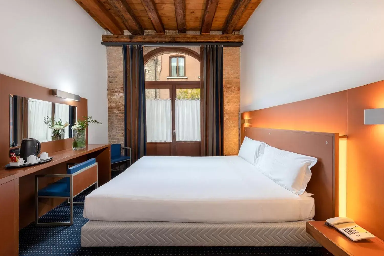 Bed in Eurostars Residenza Cannaregio