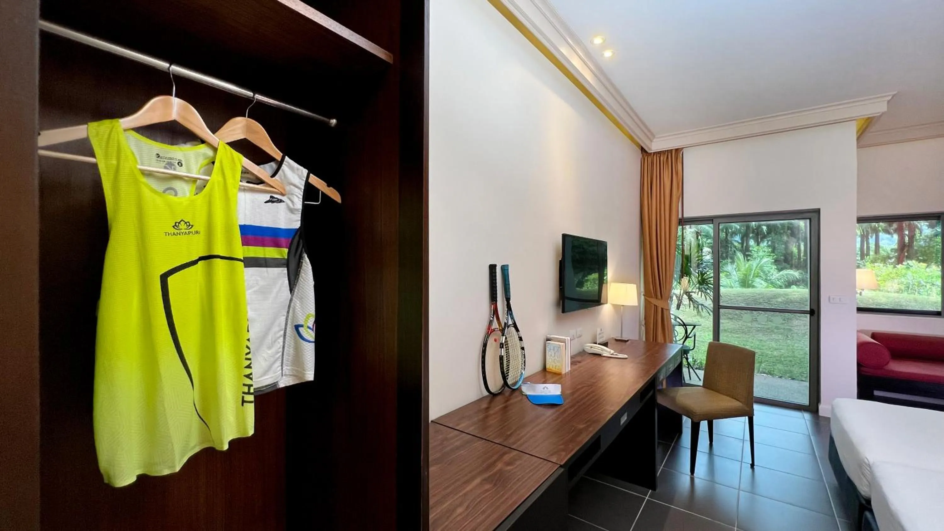 wardrobe, Bed in Thanyapura Sports & Health Resort