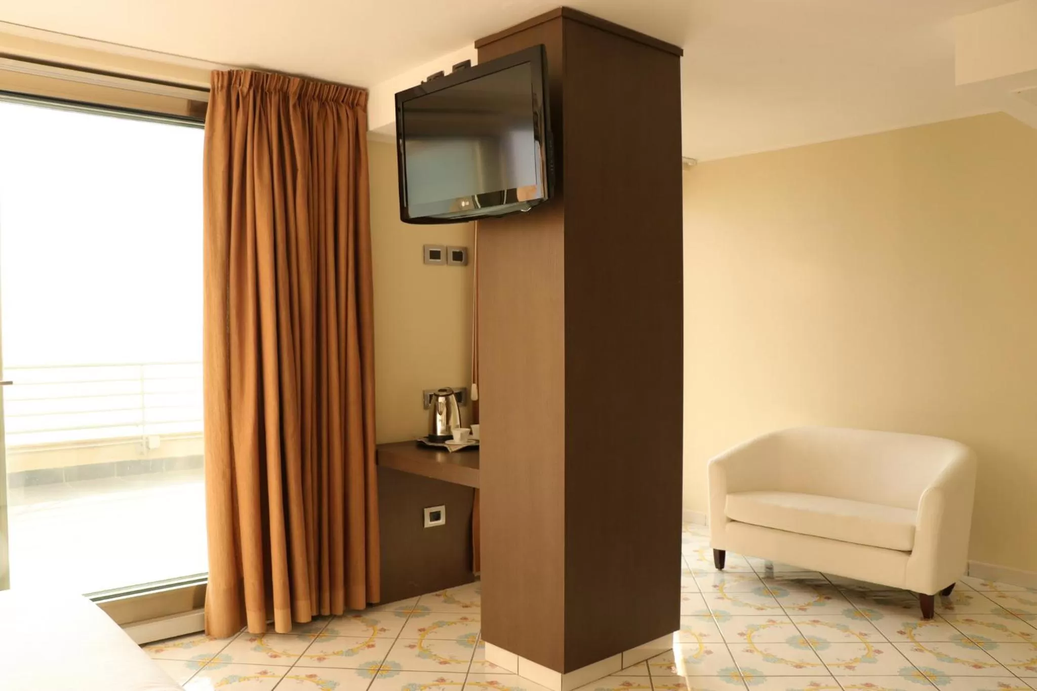 Photo of the whole room in Hotel Ancora